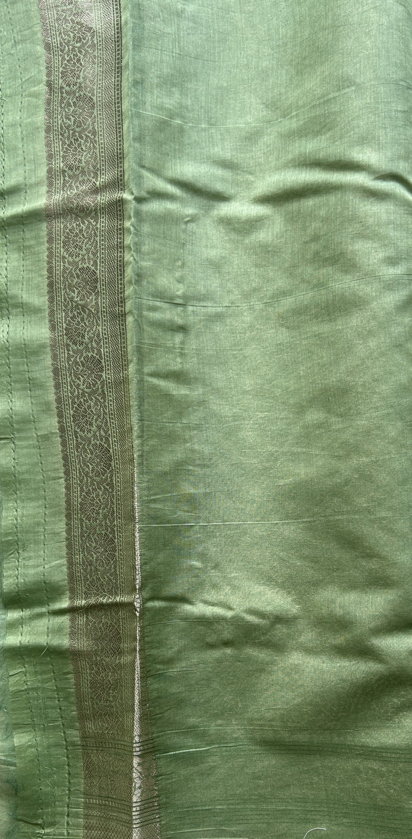 Maheshwari Chanderi Cotton Saree Green Colored Elegantly Paired with a Zari Border. - Sampradaya Designer Studio