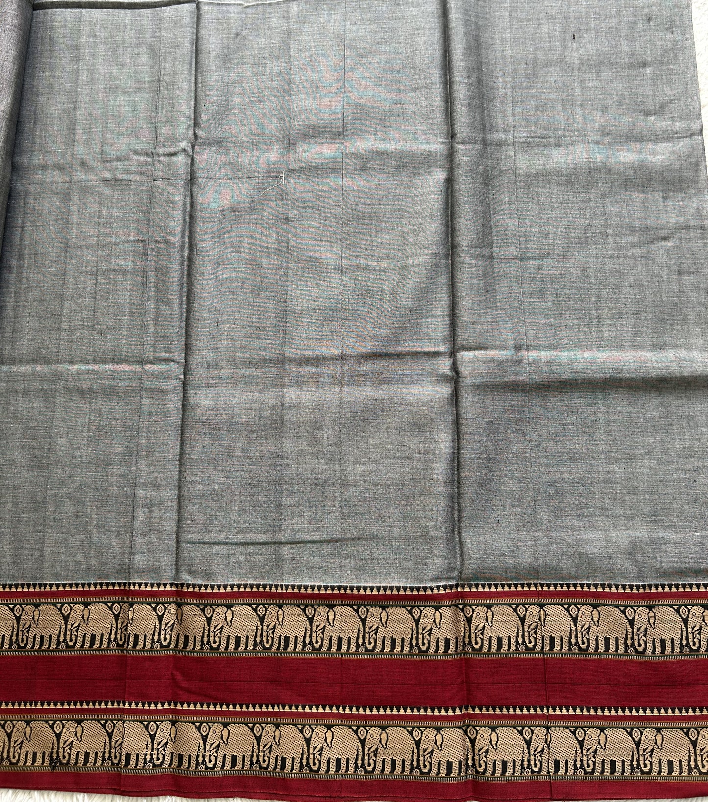 Narayanpet Cotton Saree Fossil Gray Colored Complemented with a Thread Border. - Sampradaya Designer Studio