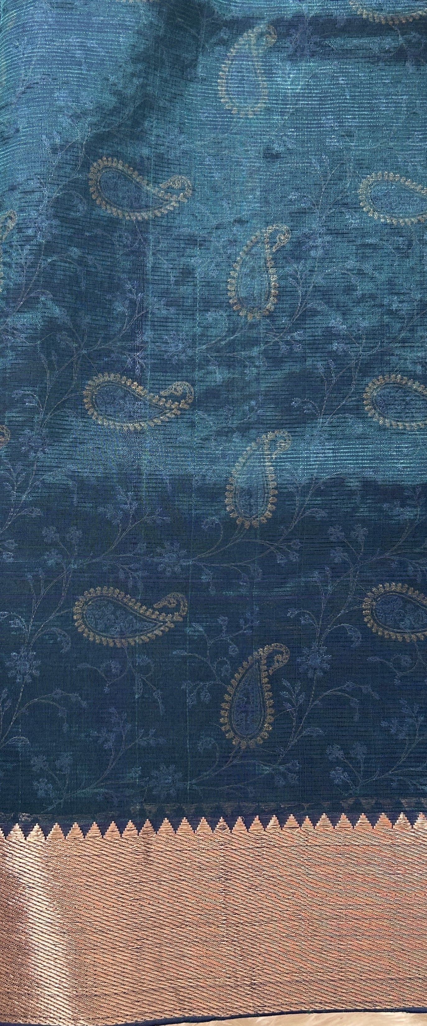 Mangalagiri Chikankari Saree Blue Green colored Saree complemented with a Mangalagiri Border. - Sampradaya Designer Studio