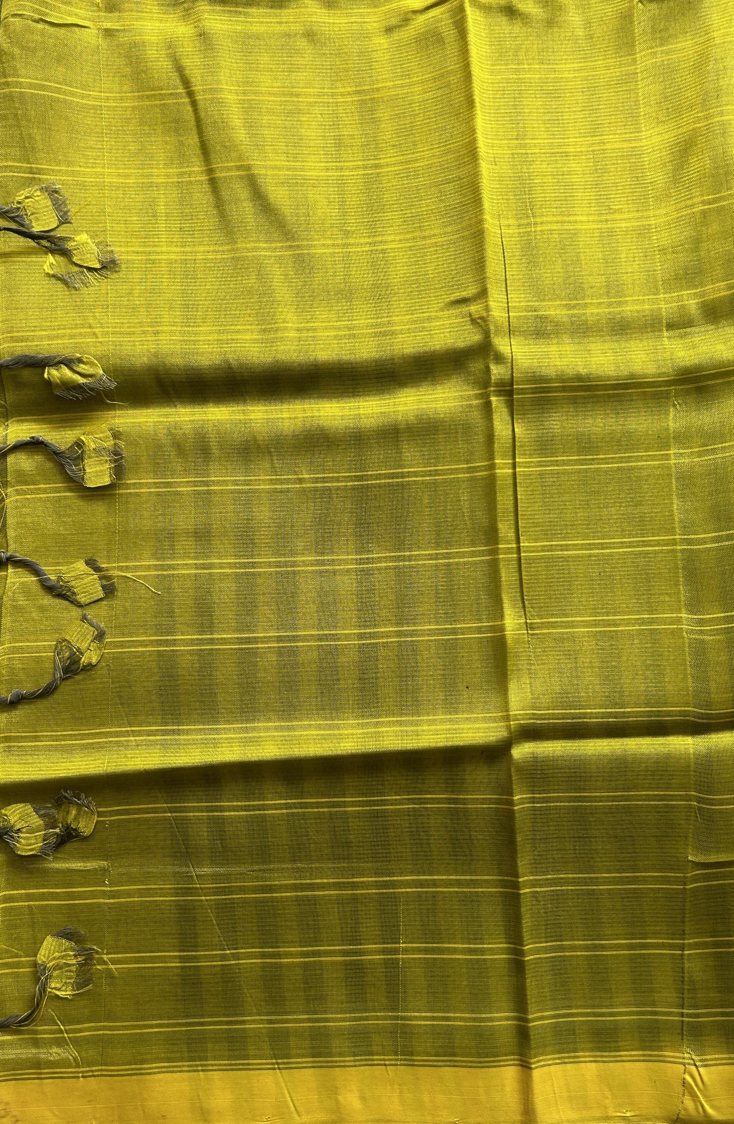 Mangalagiri Plain Pattu Saree Gray colored complemented with a No Border. - Sampradaya Designer Studio
