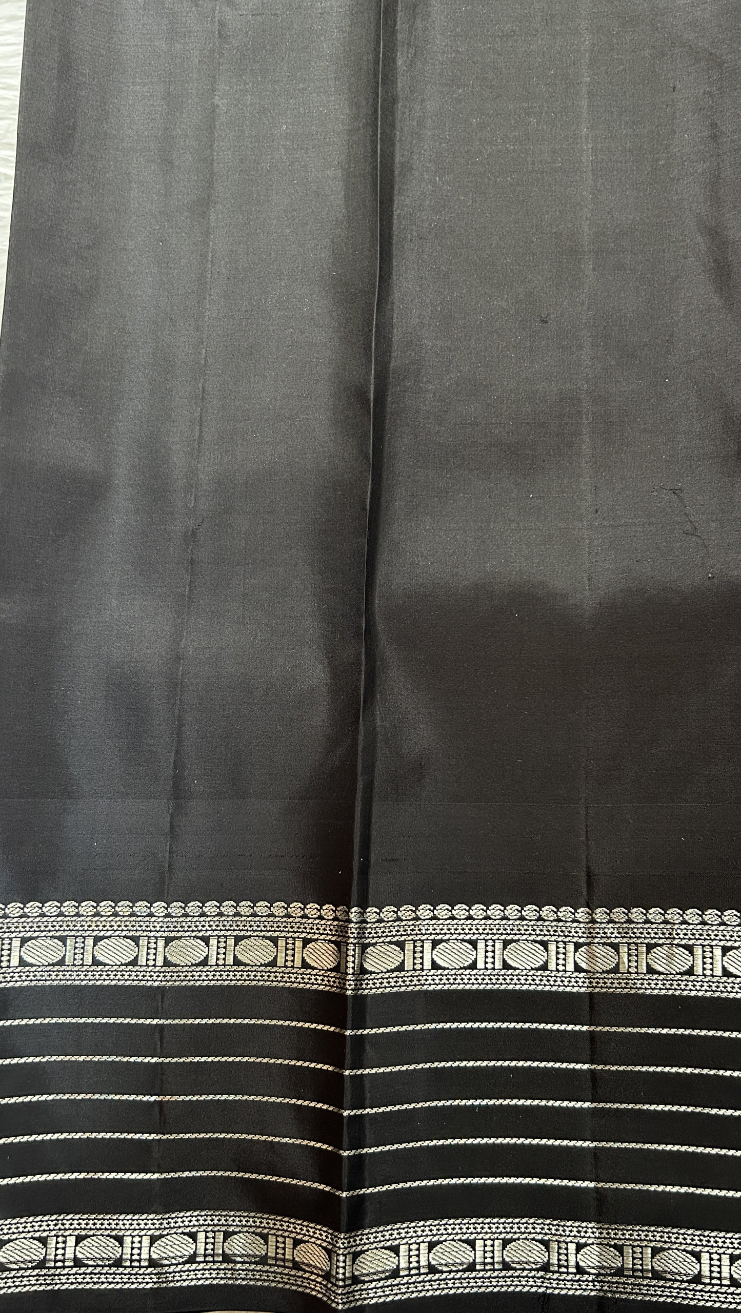 Gadwal Silk Saree Peach colored complemented with a Black Color Kanchi Border - Sampradaya Designer Studio