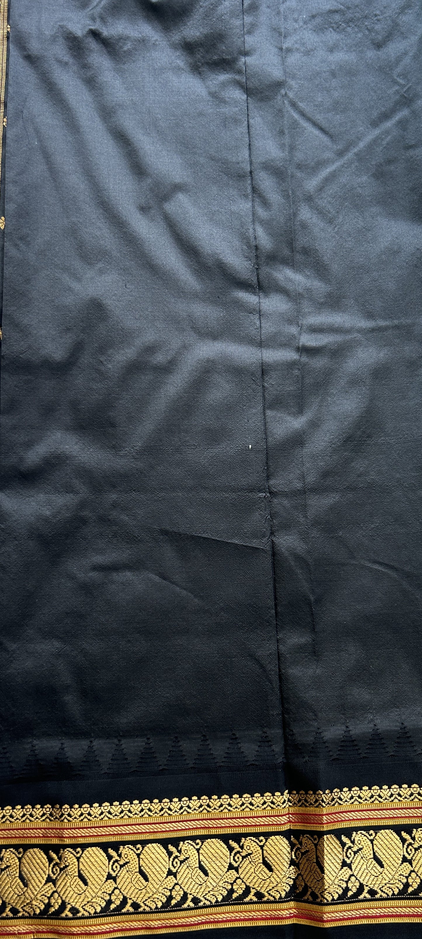 Narayanpet Silk Saree Mint Green Colored Complemented with a Black Zari Border. - Sampradaya Designer Studio