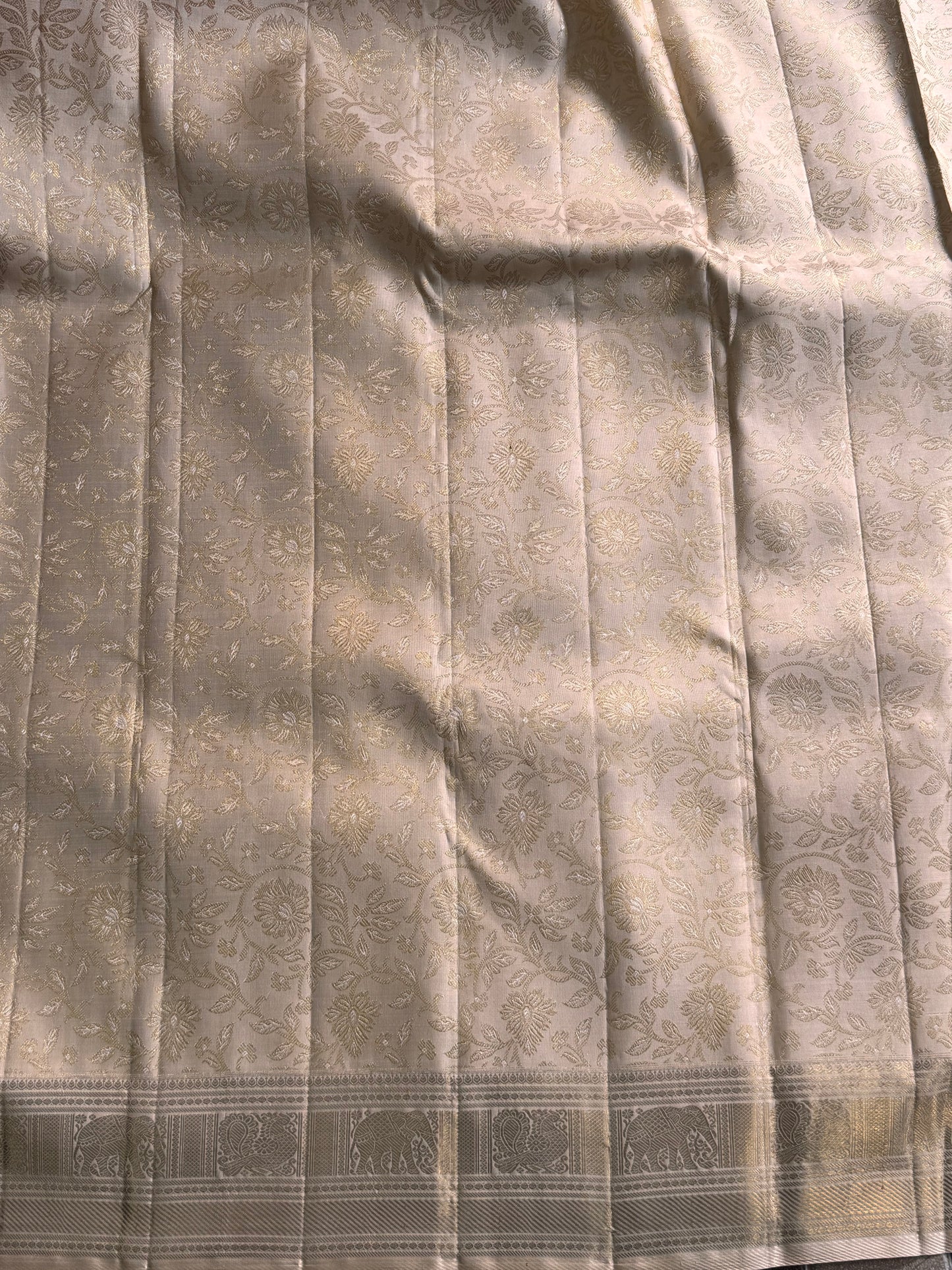 Maroon Pure Kanjivaram Silk Saree | Weaving Border With Peacock & Lotus Butta | Handloom | Silk Mark Certified