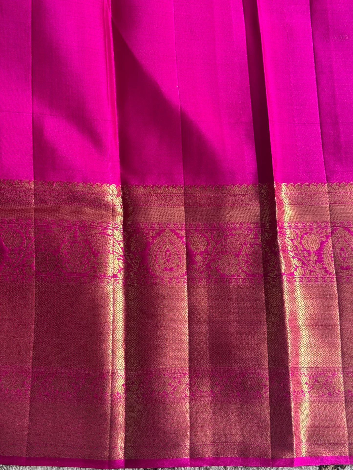 Pure Kanjivaram Silk Saree Dark Pink Colored Complemented with Gold Zari Weaving Border. - Sampradaya Designer Studio