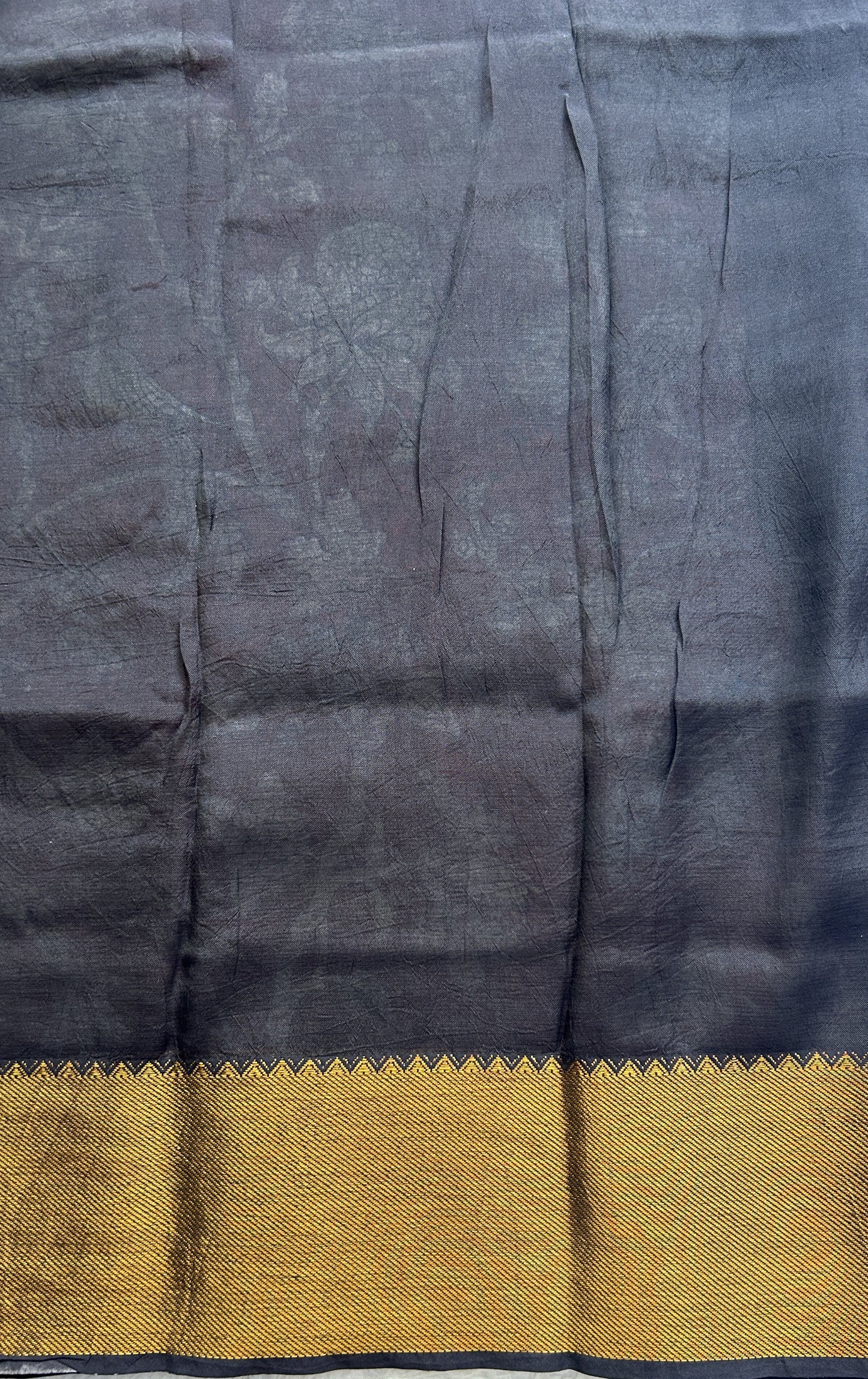 Mangalagiri Pen Kalamkari Saree Maroon colored complemented with a Black Color Zari border - Sampradaya Designer Studio