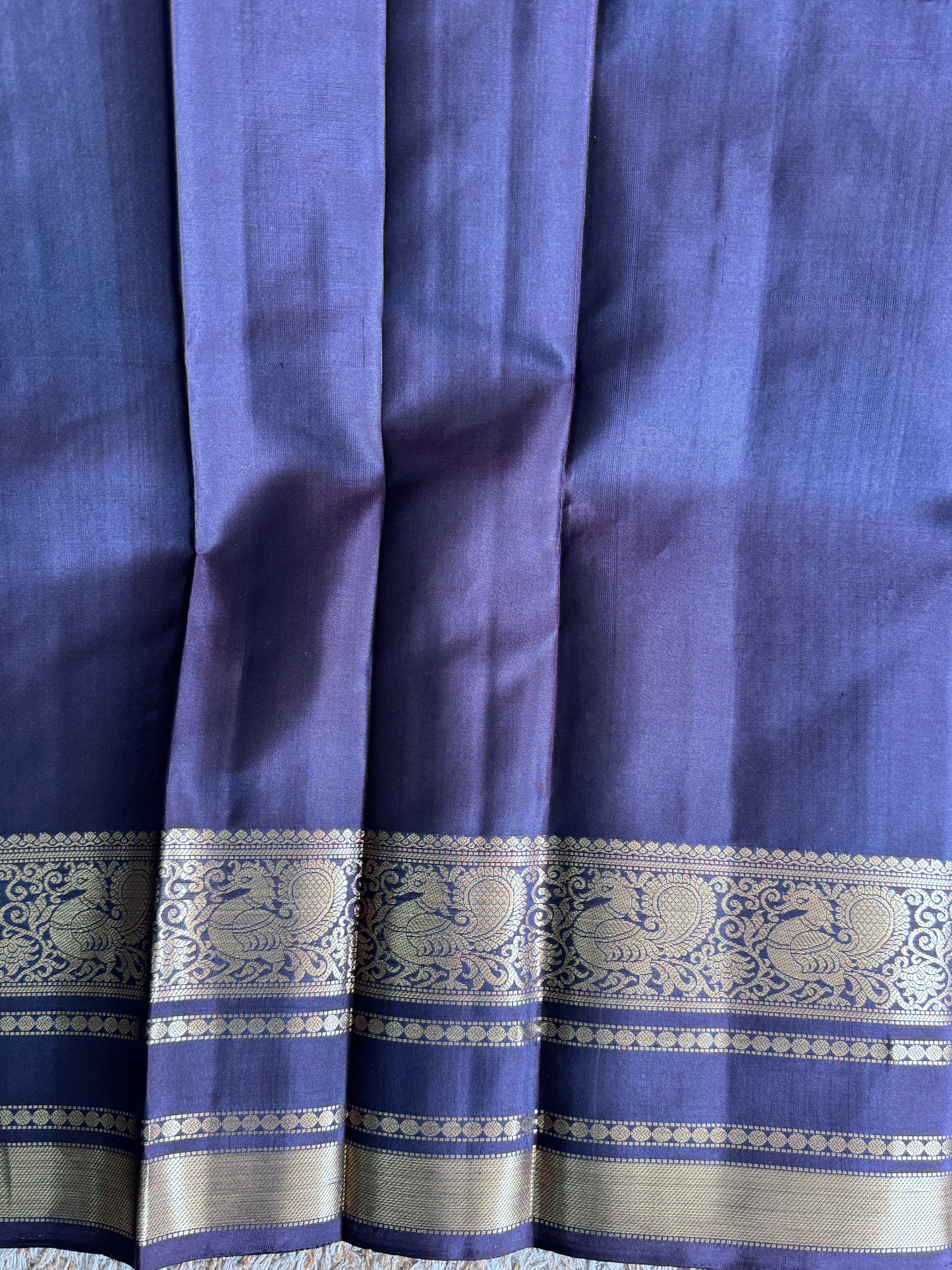 Lavender Pure Kanjivaram Silk Saree | Gap Border With Peacock Butta | Handloom | Silk Mark Certified