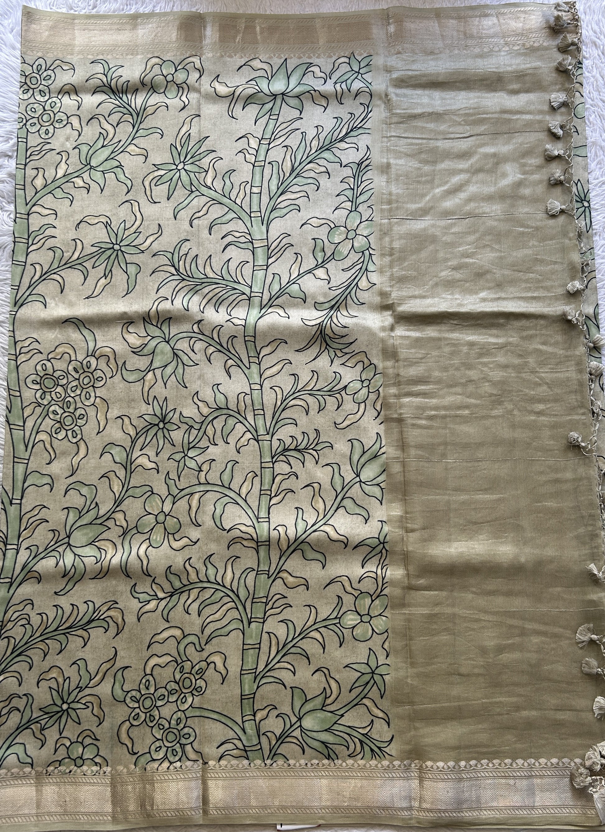 Chiniya Silk Saree Very Light Green Colored Elegantly Paired with a Zari Border. - Sampradaya Designer Studio