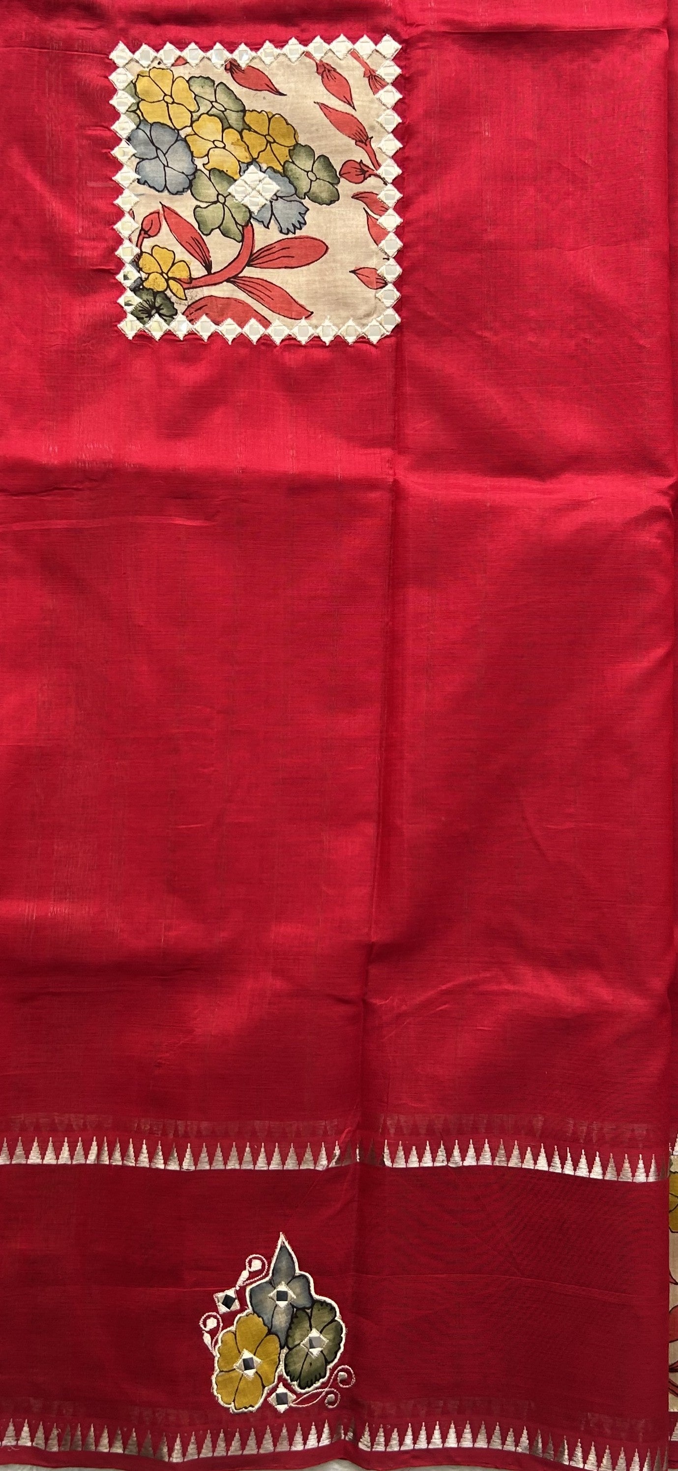 Mangalagiri Pen Kalamkari Saree Red colored complemented with a Zari border. - Sampradaya Designer Studio