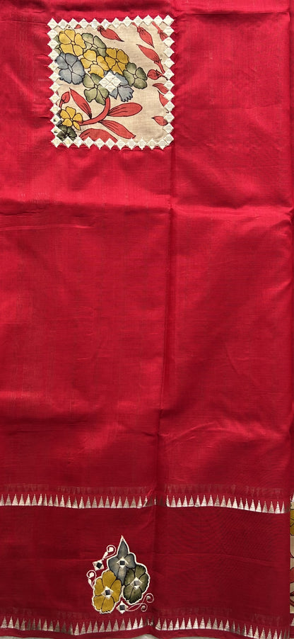 Mangalagiri Pen Kalamkari Saree Red colored complemented with a Zari border. - Sampradaya Designer Studio