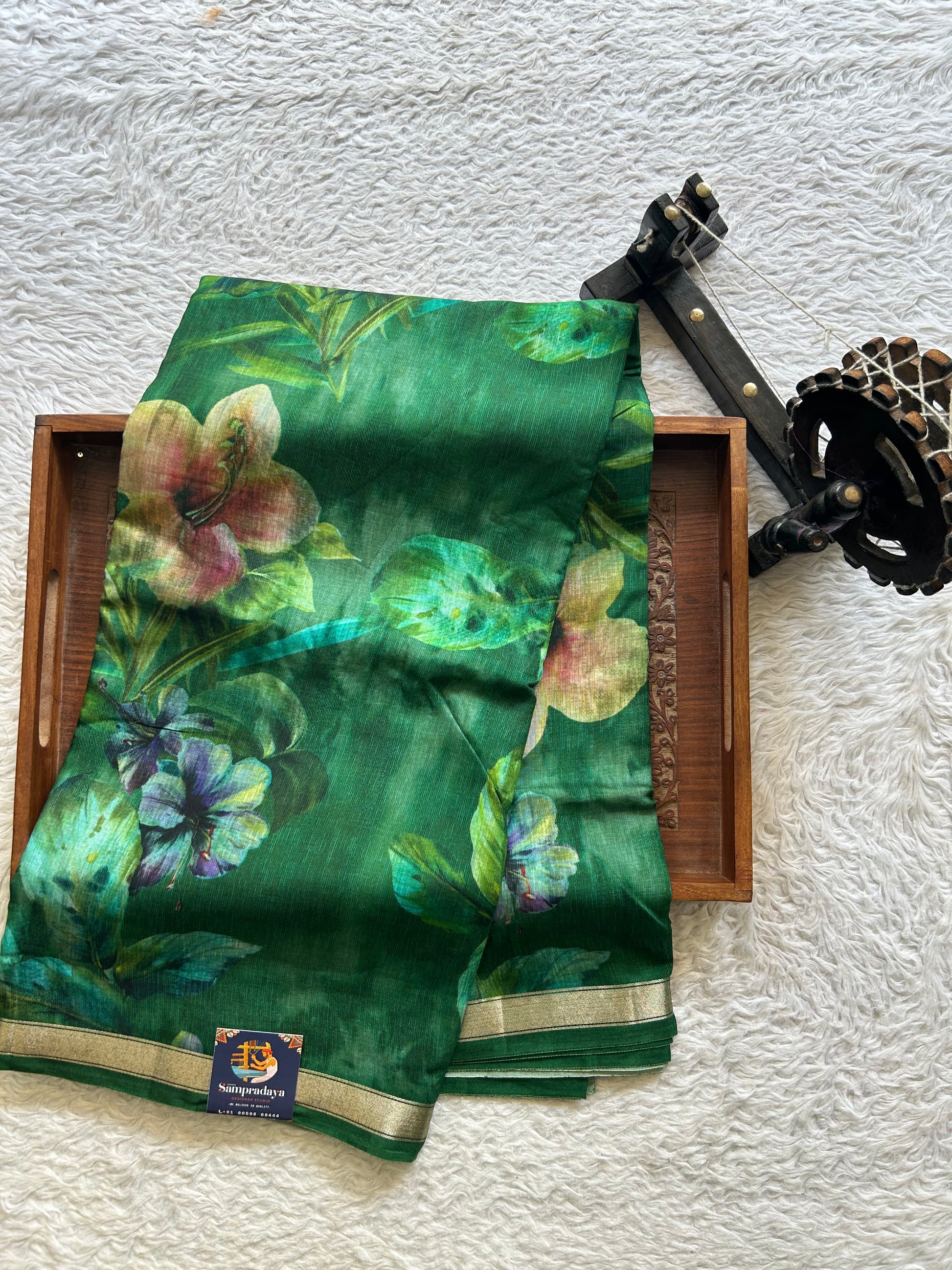 Banarasi Crepe Silk Saree Green Colored Elegantly Paired with a Gold Zari Border. - Sampradaya Designer Studio