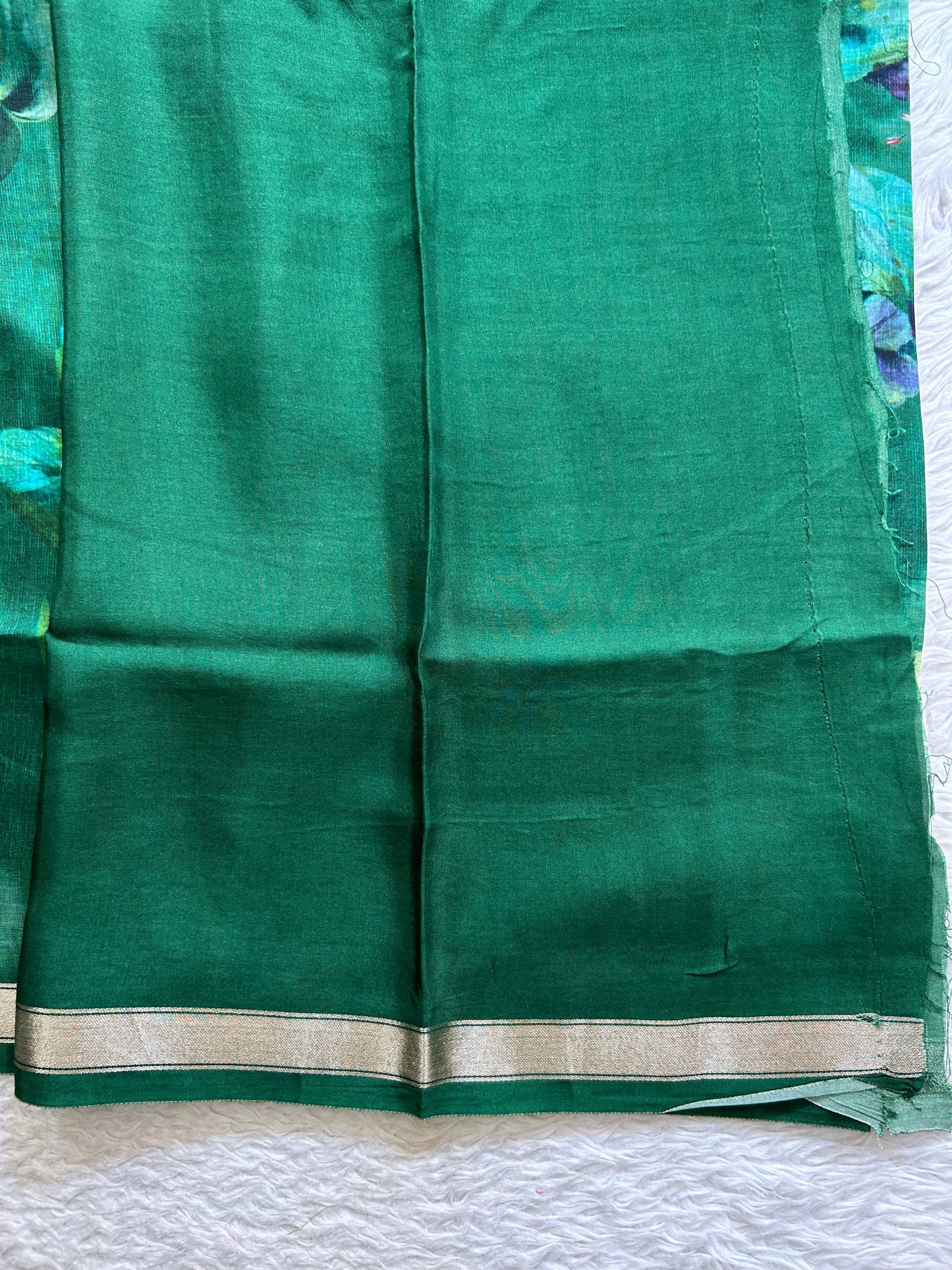 Banarasi Crepe Silk Saree Green Colored Elegantly Paired with a Gold Zari Border. - Sampradaya Designer Studio