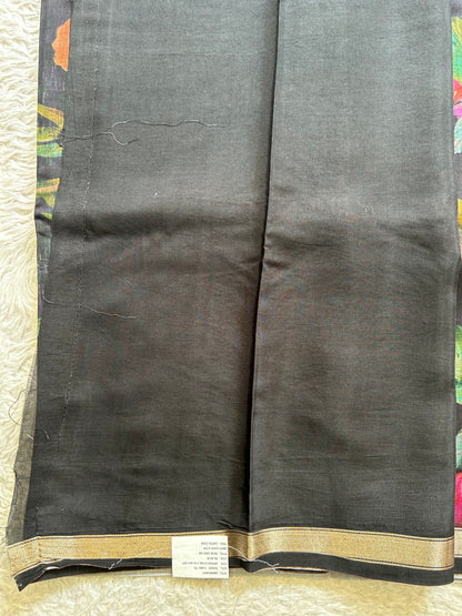 Banarasi Crepe Silk Saree Black Colored Elegantly Paired with a Gold Zari Border. - Sampradaya Designer Studio