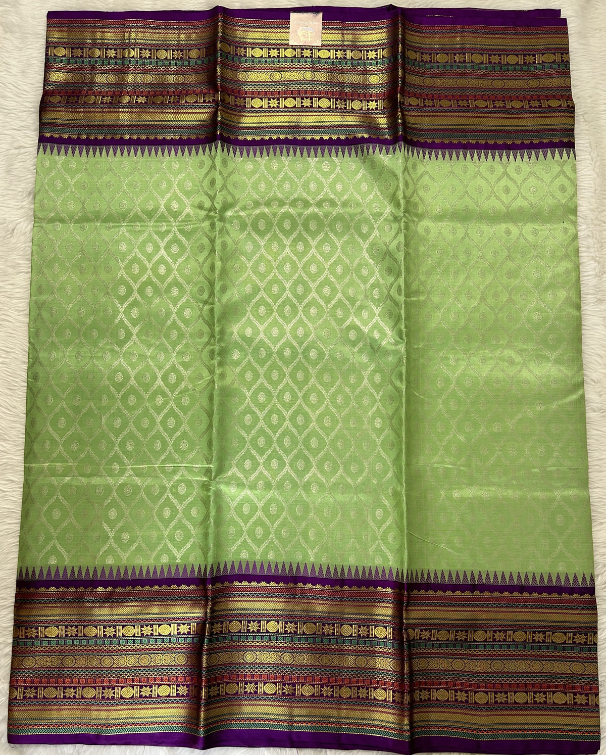 Venkatagiri Pattu Saree Parrot Green Colored Complemented With a Pattu ...