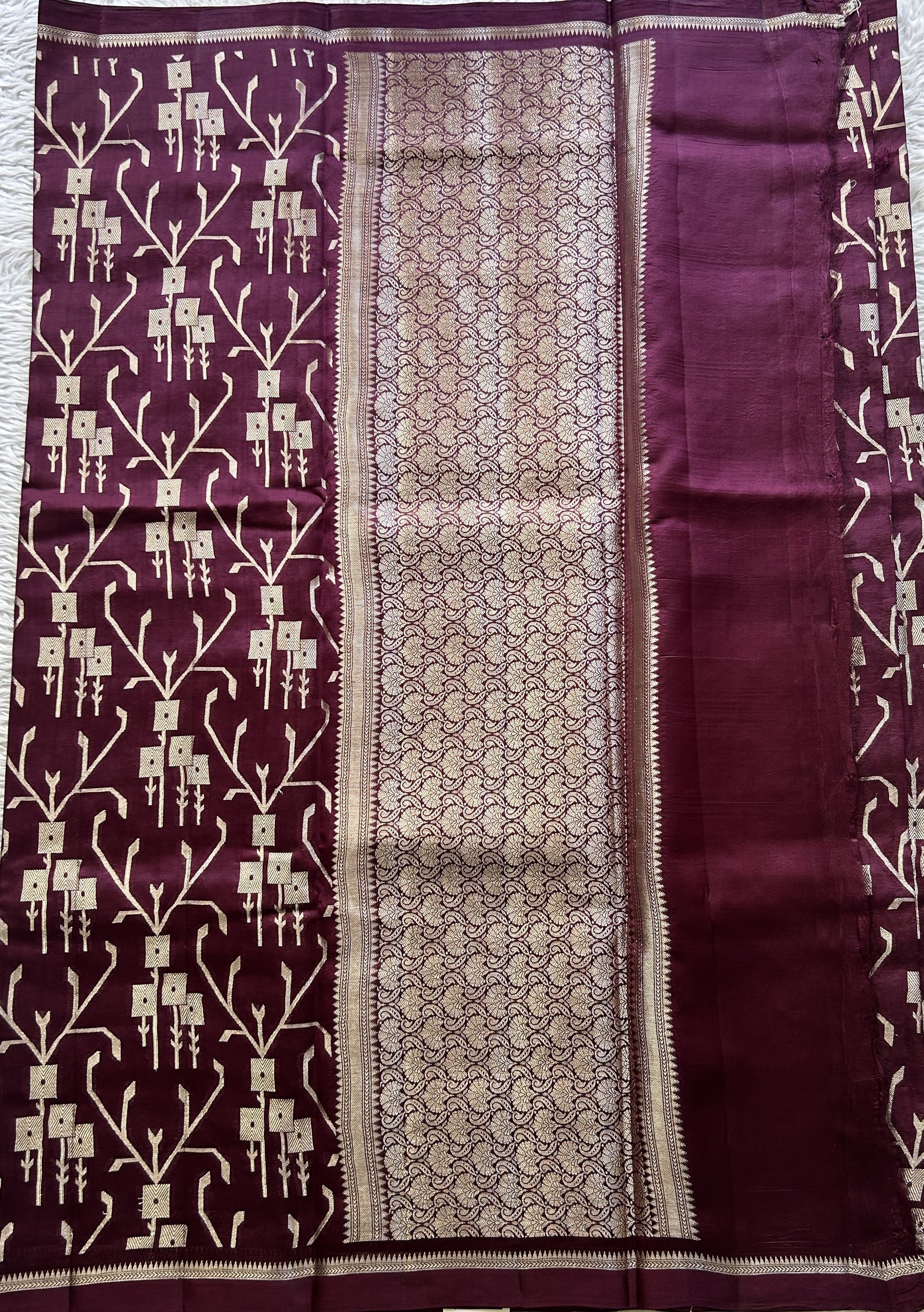 Chiniya Silk Saree Purple Colored Elegantly Paired with a Zari Border. - Sampradaya Designer Studio