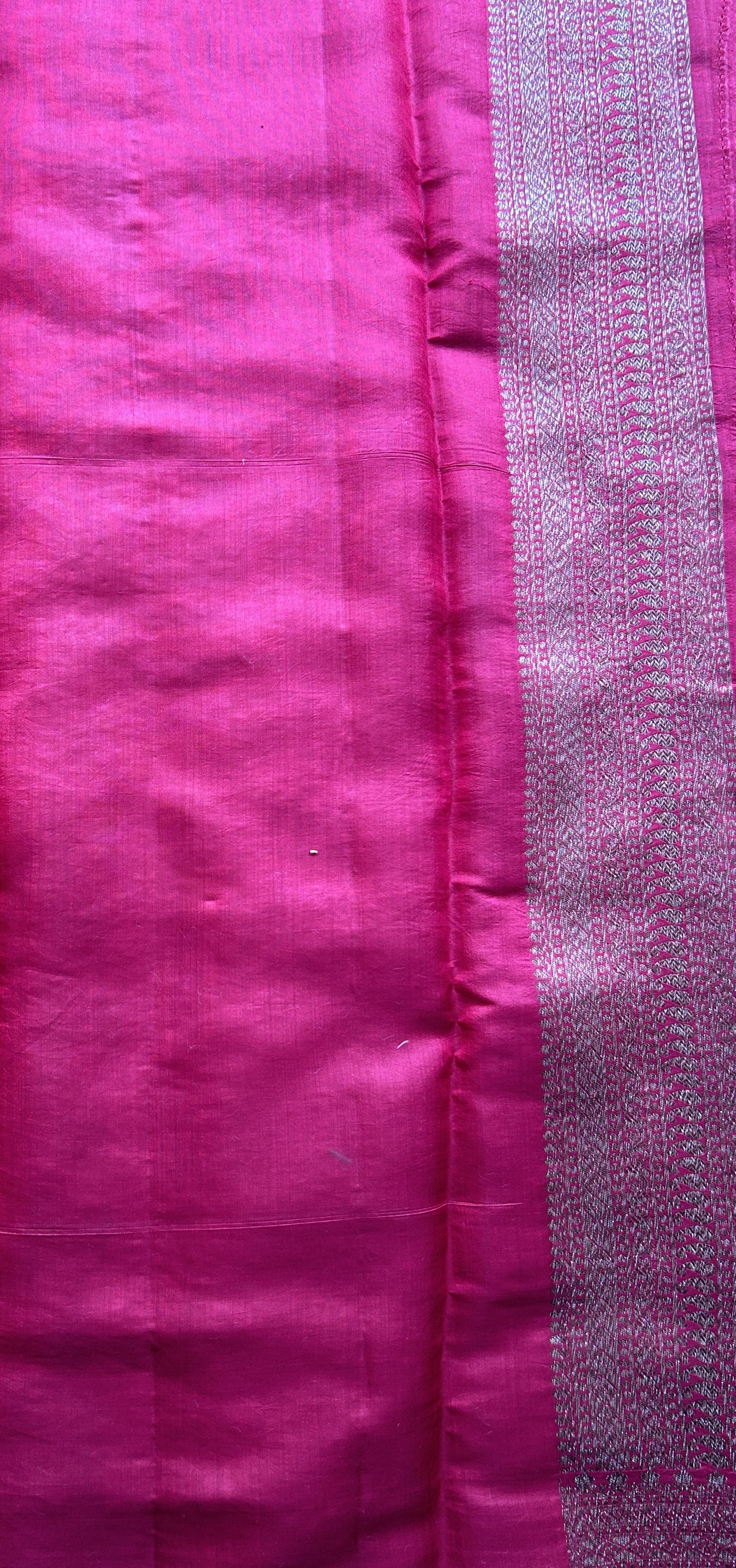 Banarasi Raw Silk Sarees Red Colored Complemented With a Intricate Weaving Border - Sampradaya Designer Studio