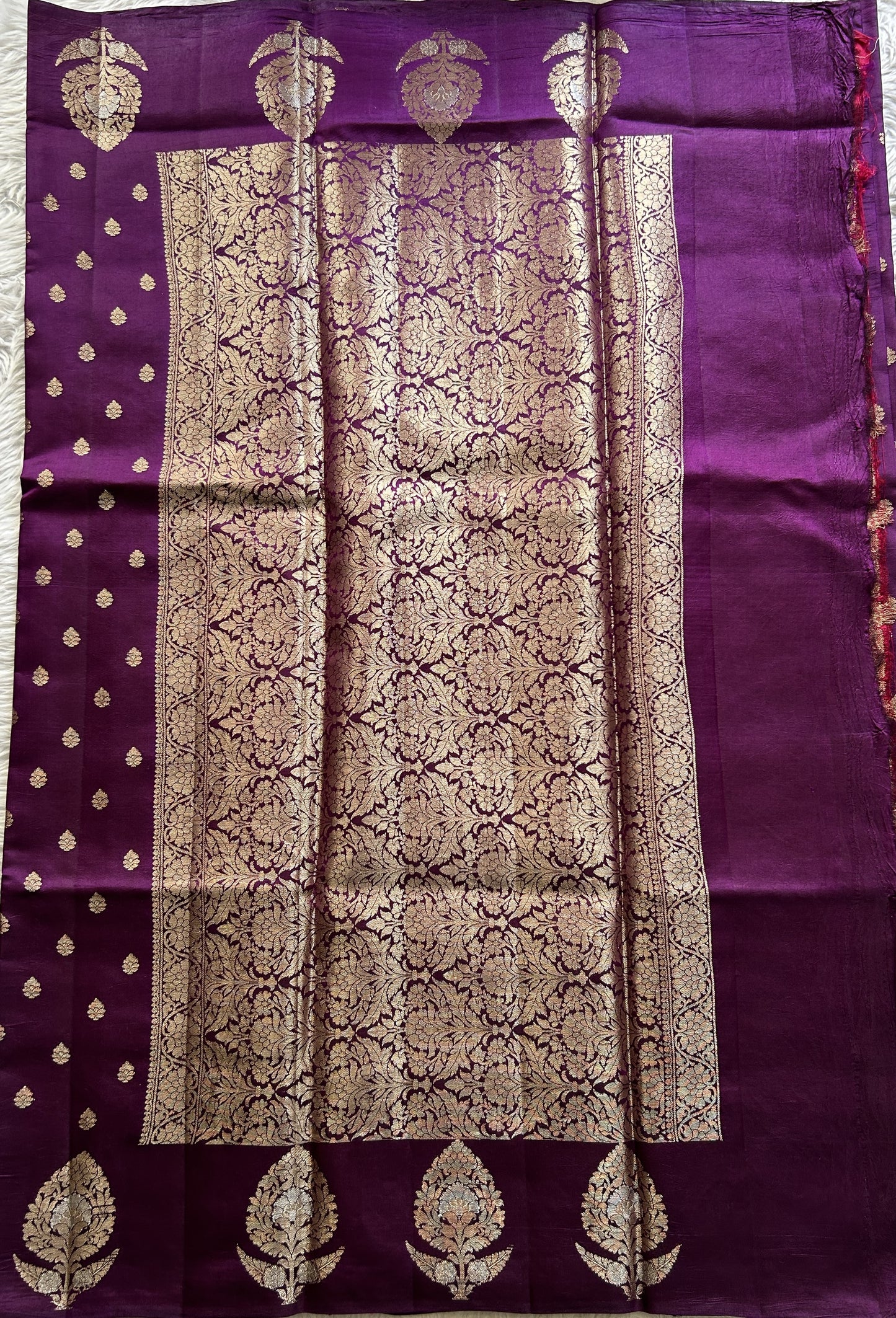 Dupion Silk Saree Purple Colored Complemented with a Buti Border. - Sampradaya Designer Studio