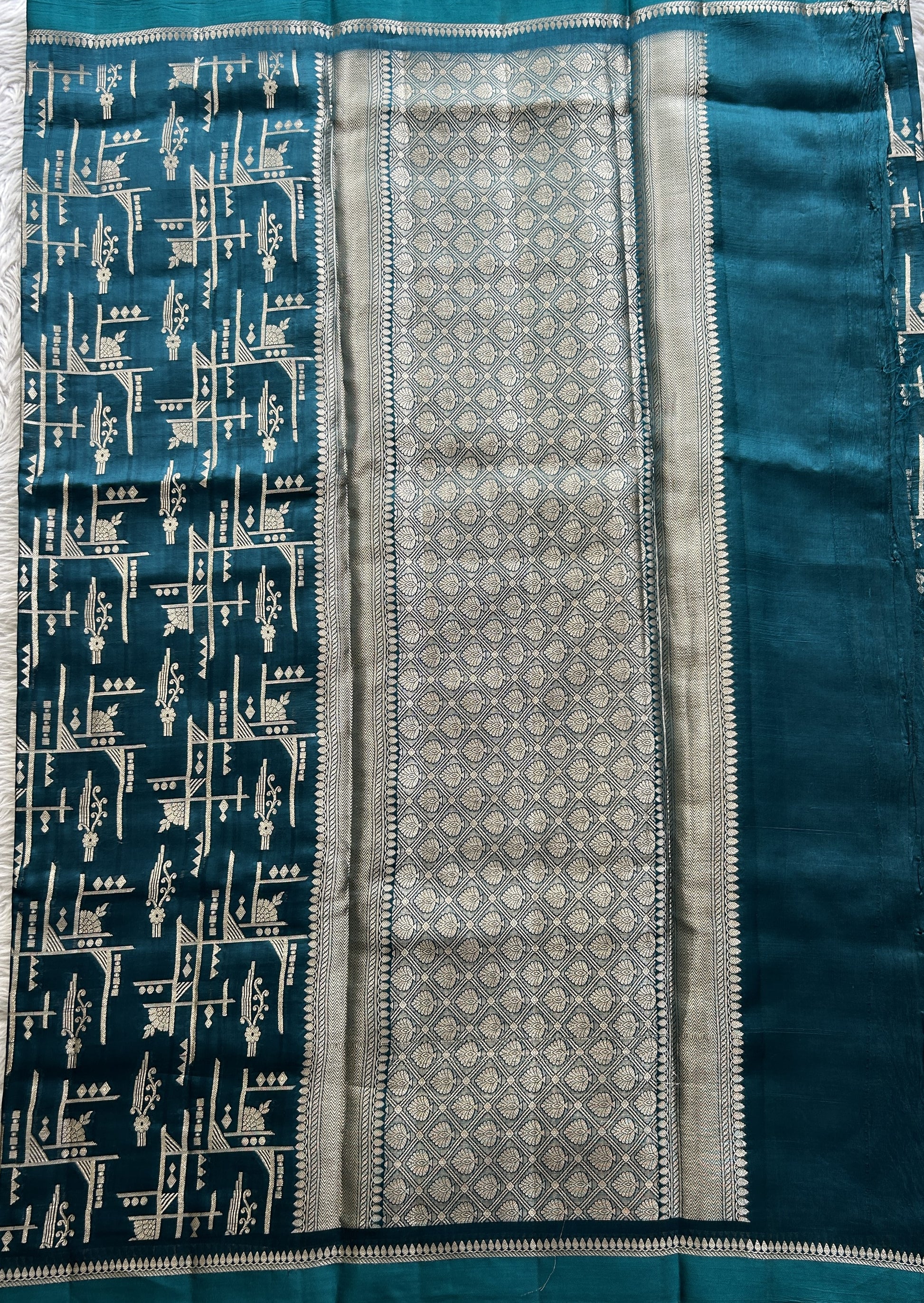 Dupion Silk Saree Turquoise Blue Colored Complemented with a Plain Border. - Sampradaya Designer Studio