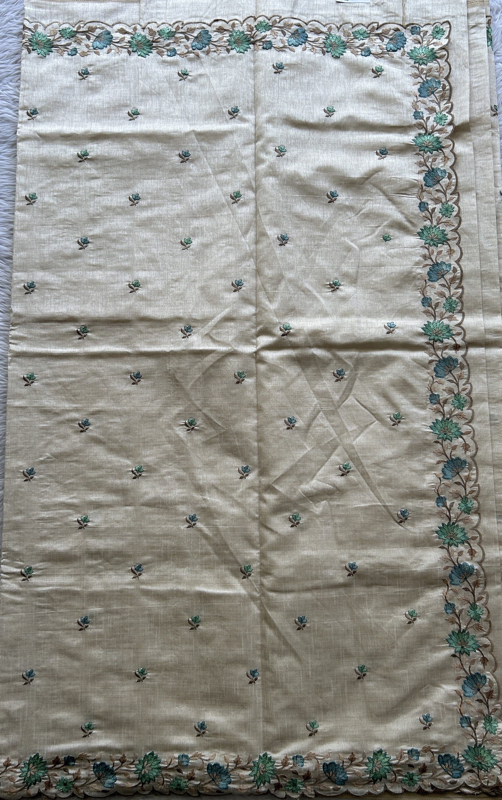 Semi Tussar Saree Off White Colored complemented with a Embroidery Scallop Border. - Sampradaya Designer Studio