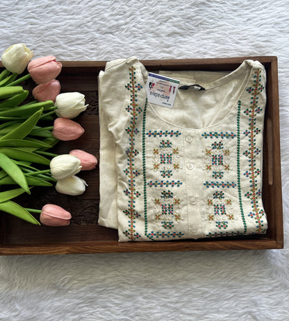 Jaipur Cotton Off White Colored With a Plain Kurti. - Sampradaya Designer Studio