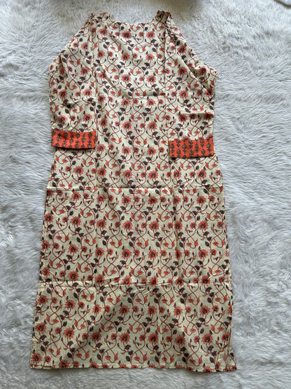 Jaipur Cotton Kurti Cream Colored With a Floral Print. - Sampradaya Designer Studio