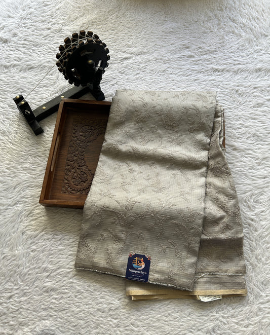 Silk kota Saree Gray colored Complemented with a Borderless. - Sampradaya Designer Studio