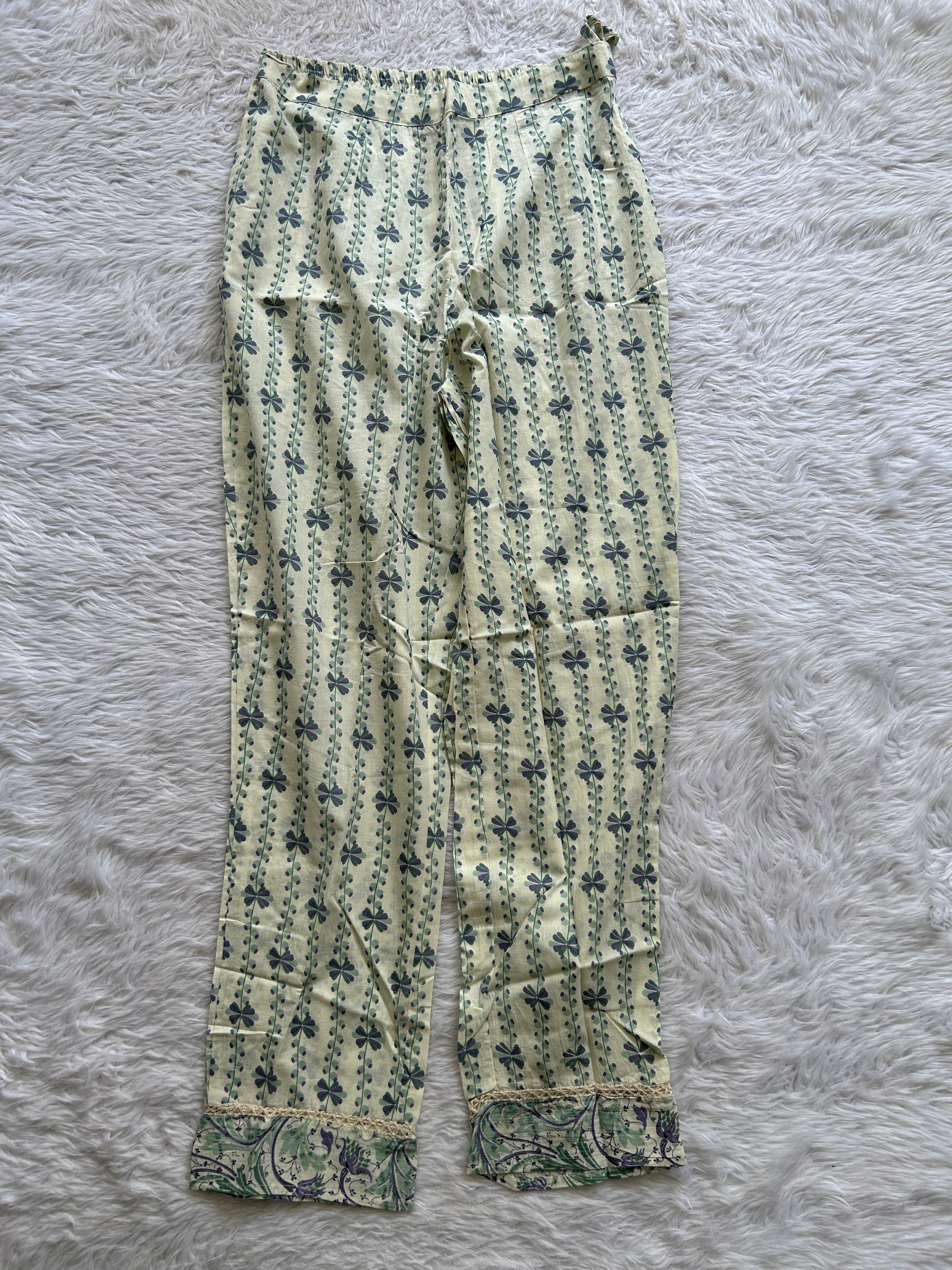 Jaipur Cotton Off White Colored With a Floral Kurti Set. - Sampradaya Designer Studio