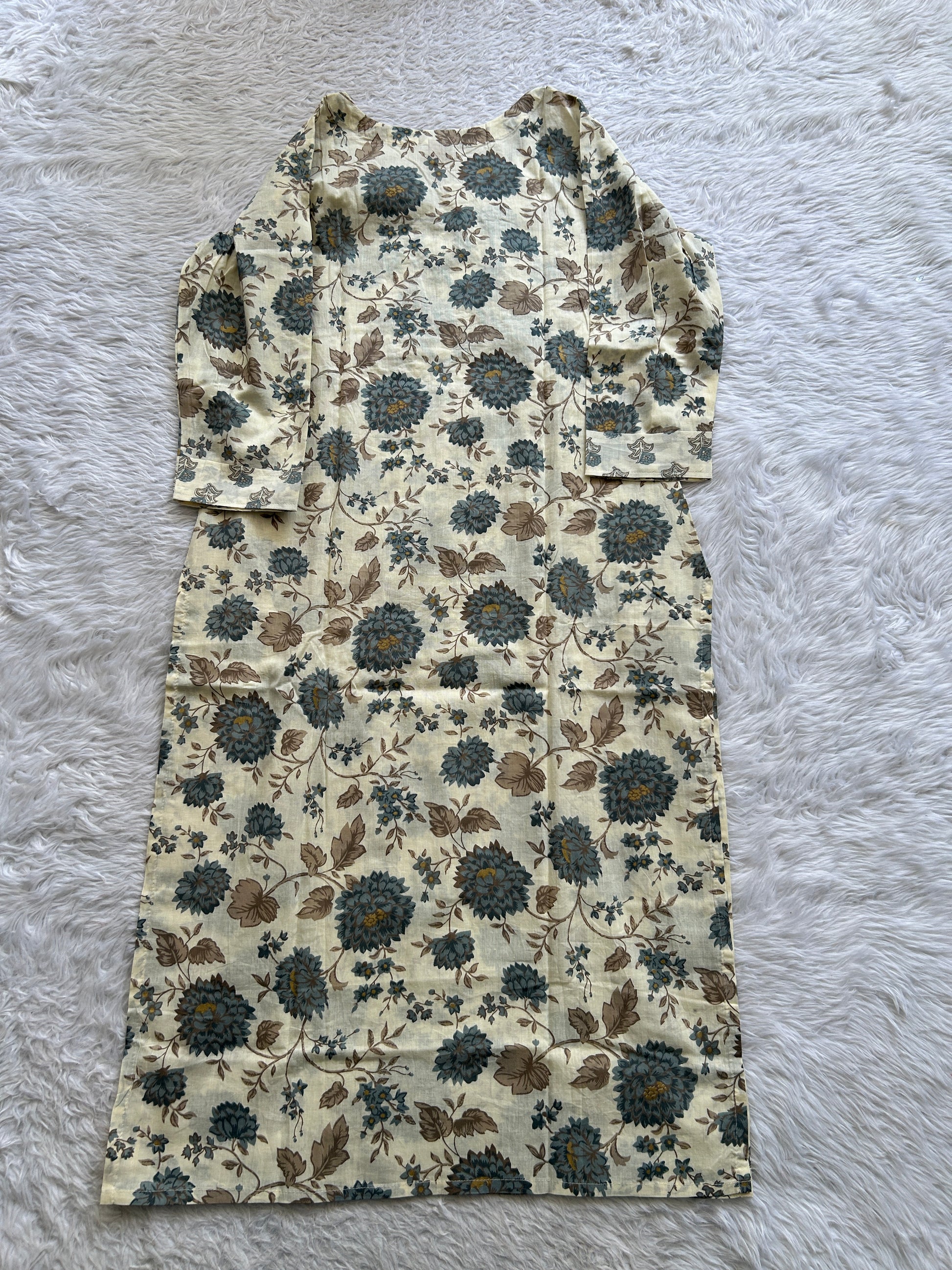 Jaipur Cotton Off White Colored With a Floral Print Kurti Set. - Sampradaya Designer Studio