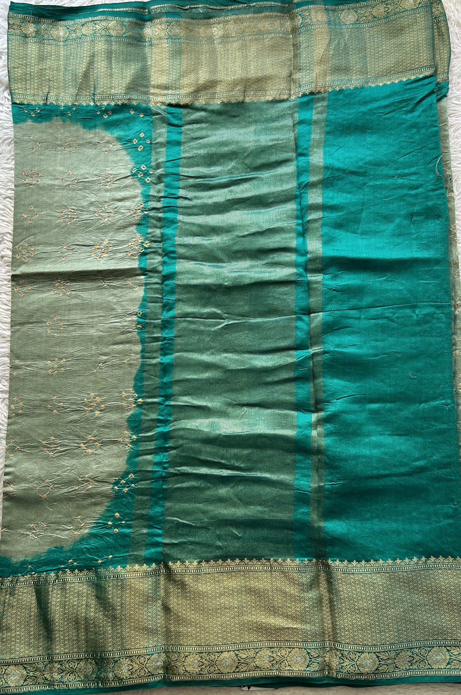 Bandhani Saree Miami Buff Colored Elegantly Paired with a Rama Green Color Zari Border. - Sampradaya Designer Studio