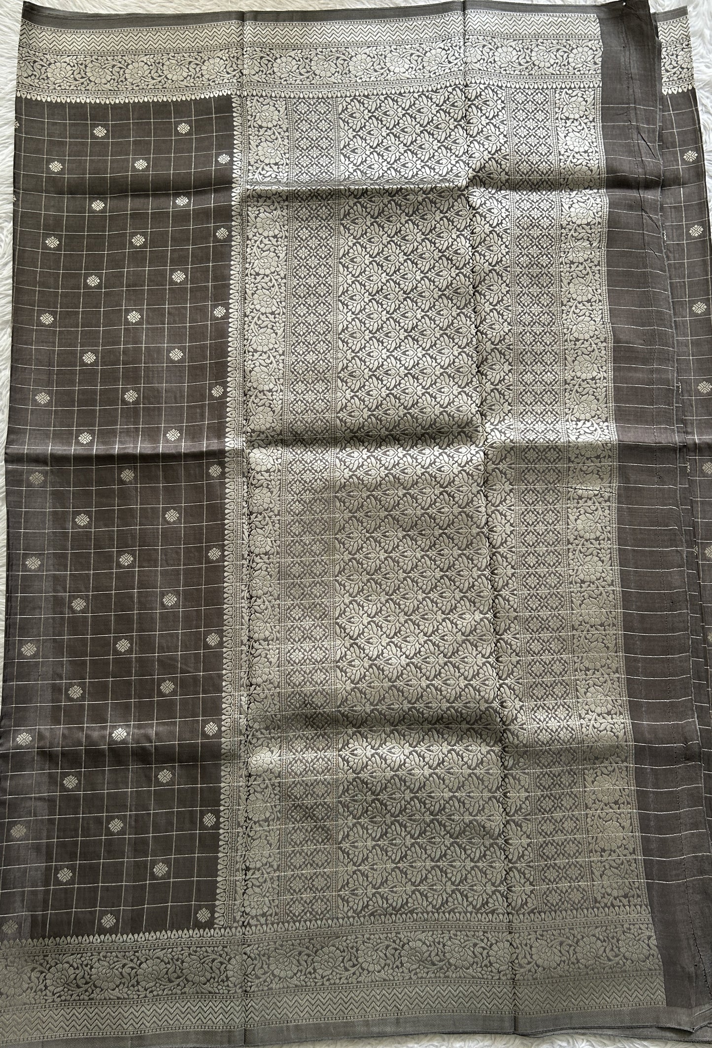 Semi Georgette Saree Gray Colored Complemented with a Zari Border. - Sampradaya Designer Studio