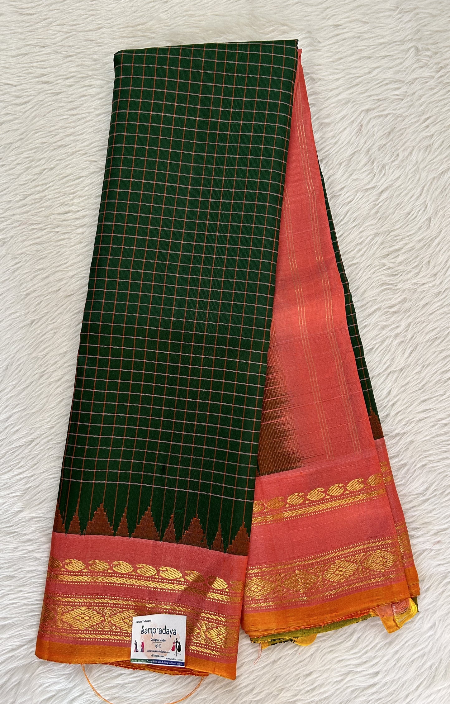 Gadwal Pattu Saree Dark Green Colored Saree Complemented With a Pattu Dark Orange Color Kanchi Border - Sampradaya Designer Studio
