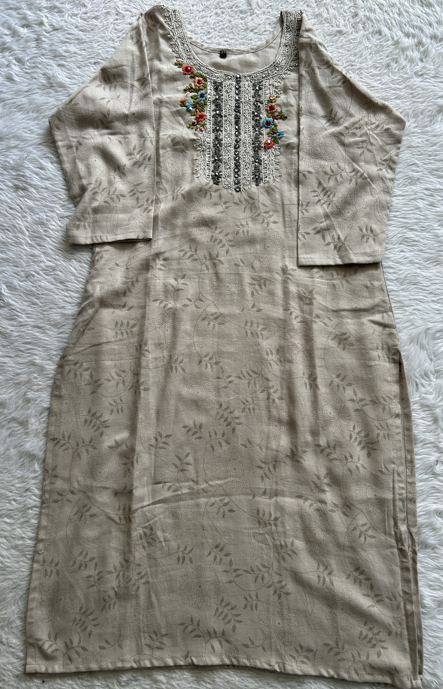 Cotton Off White Colored Printed Kurti Set. - Sampradaya Designer Studio