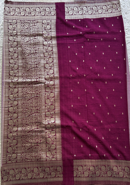 Semi Georgette Saree Lavender Colored Complemented with a Purple Zari Border. - Sampradaya Designer Studio