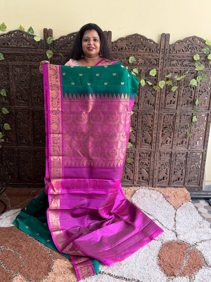 Pure Kanjivaram Silk Saree | Green With Gold Zari Border | Handloom | Silk Mark Certified