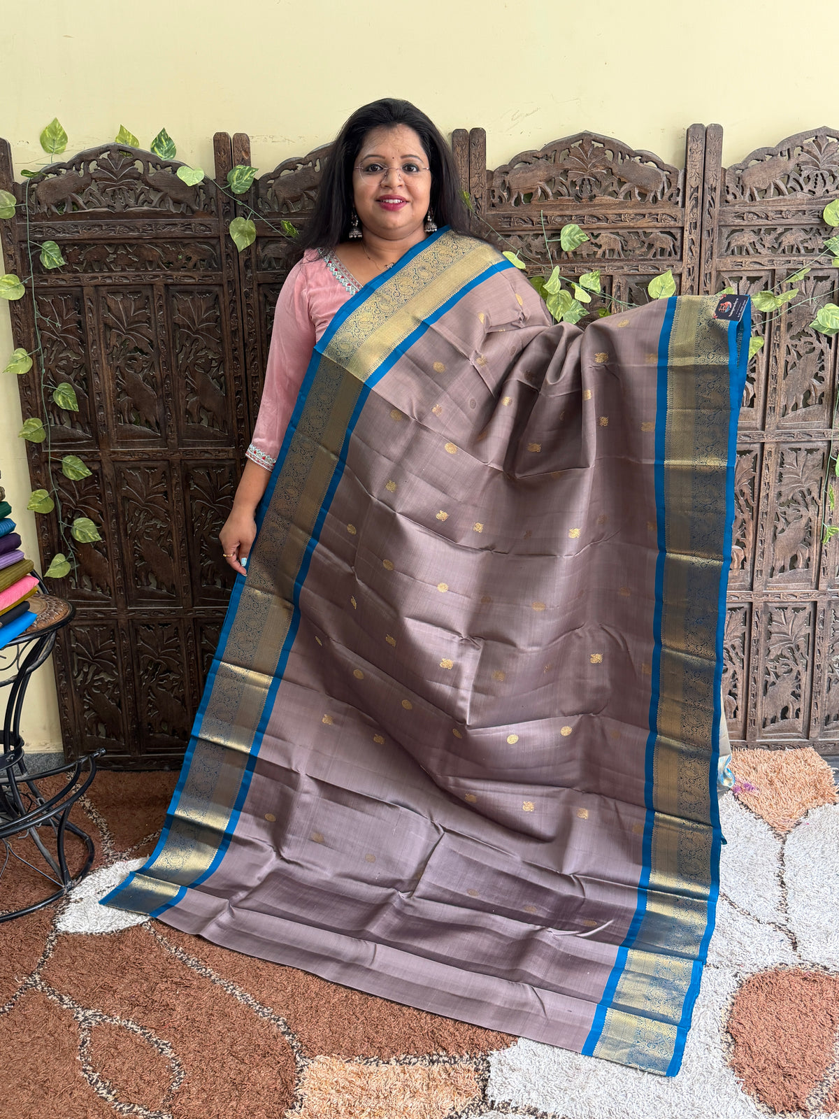 Pure Kanjivaram Silk Saree | Gray With Gold Zari Border | Handloom | Silk Mark Certified