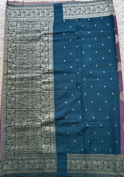Semi Georgette Saree Lavender Colored Complemented with a Peacock Blue Zari Border. - Sampradaya Designer Studio