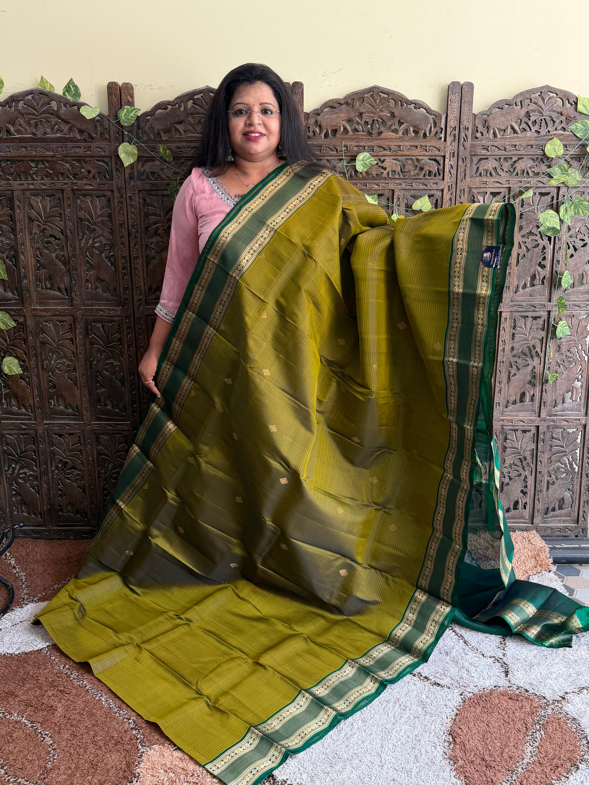 Pure Kanjivaram Silk Saree | Mehandi Green With Gold Zari Border | Handloom | Silk Mark Certified