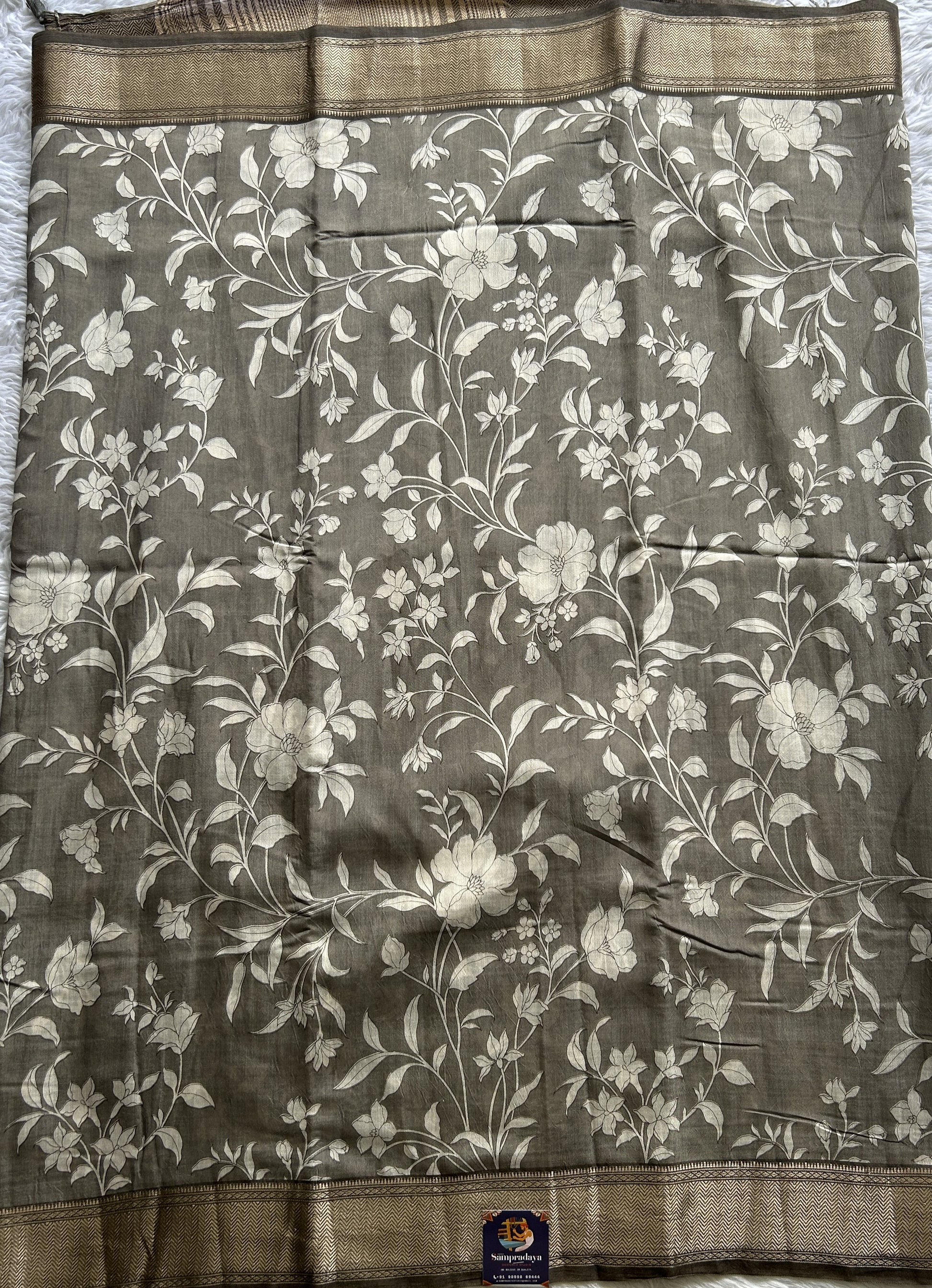 Dola Crepe Saree Gray Colored Complemented with a Zari Border. - Sampradaya Designer Studio