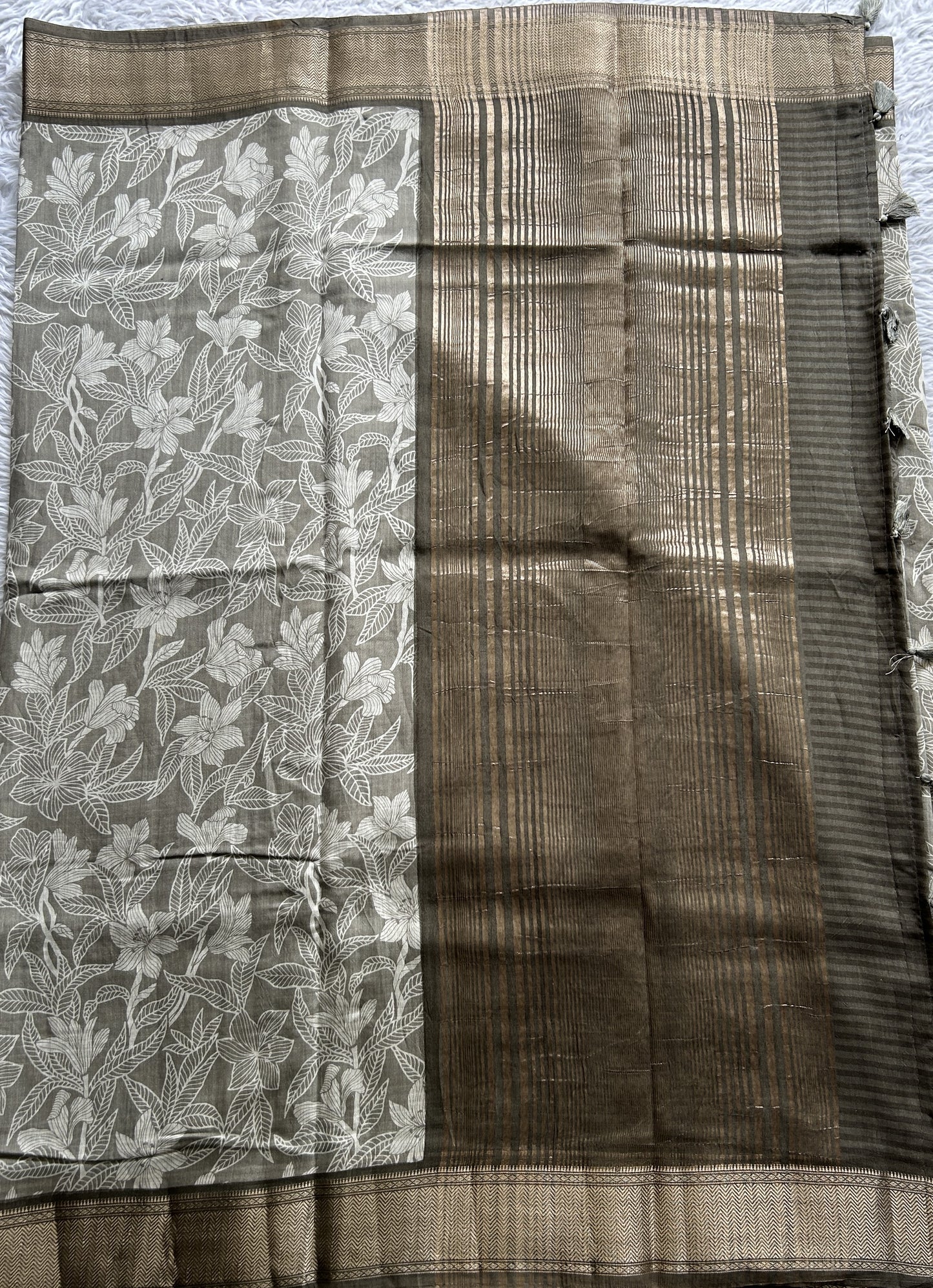 Dola Crepe Saree Gray Colored Complemented with a Zari Border. - Sampradaya Designer Studio