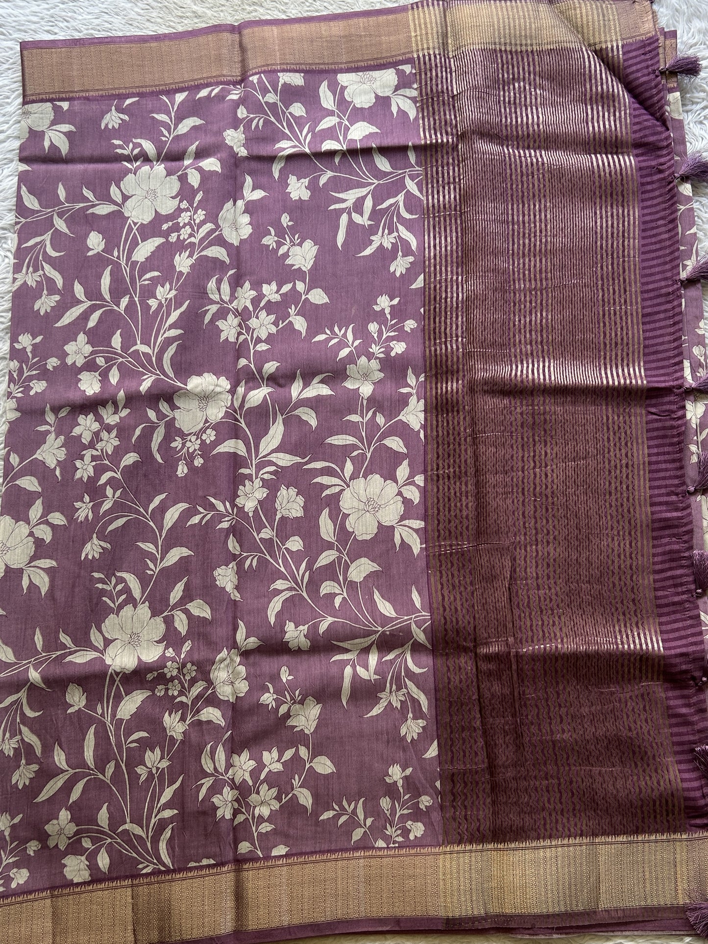 Dola Crepe Saree Lavender Colored Elegantly Paired with a Zari Border. - Sampradaya Designer Studio