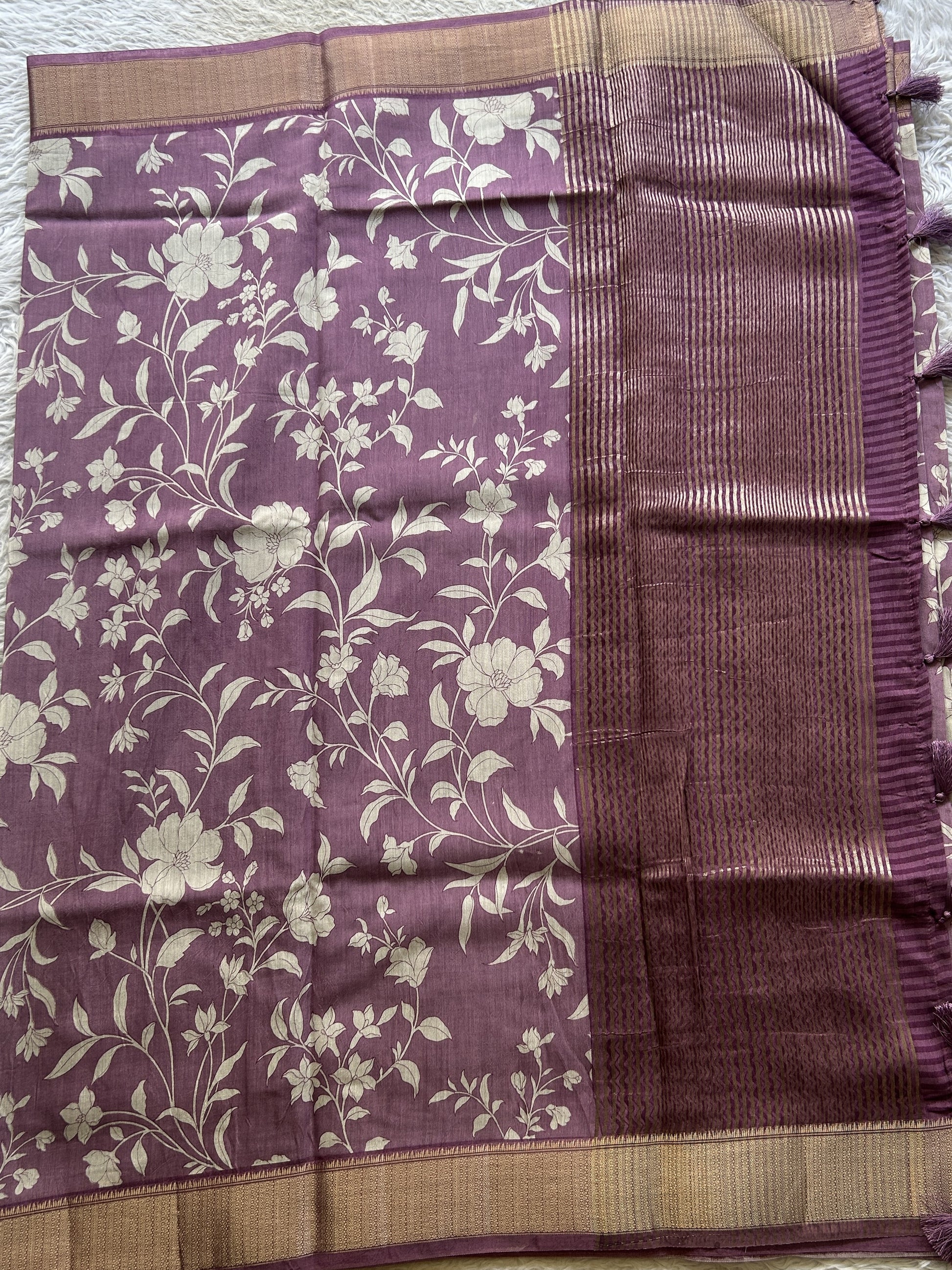 Dola Crepe Saree Lavender Colored Elegantly Paired with a Zari Border. - Sampradaya Designer Studio