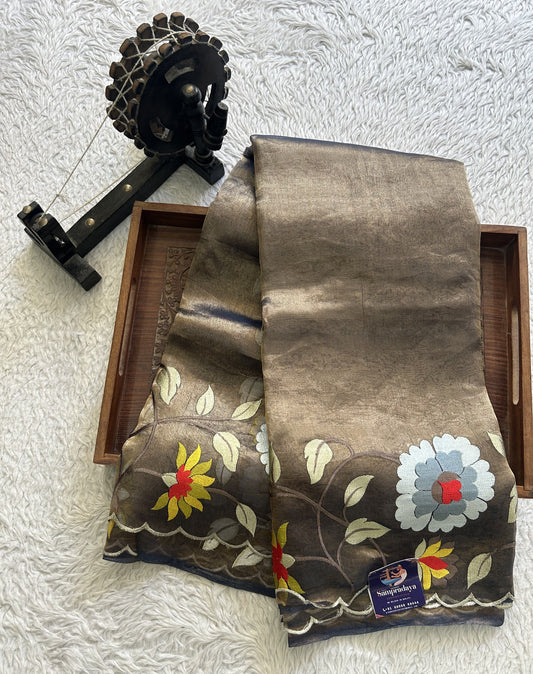 Banarasi Kora Saree Grayish Blue Colored Complemented with a Embroidered Border.