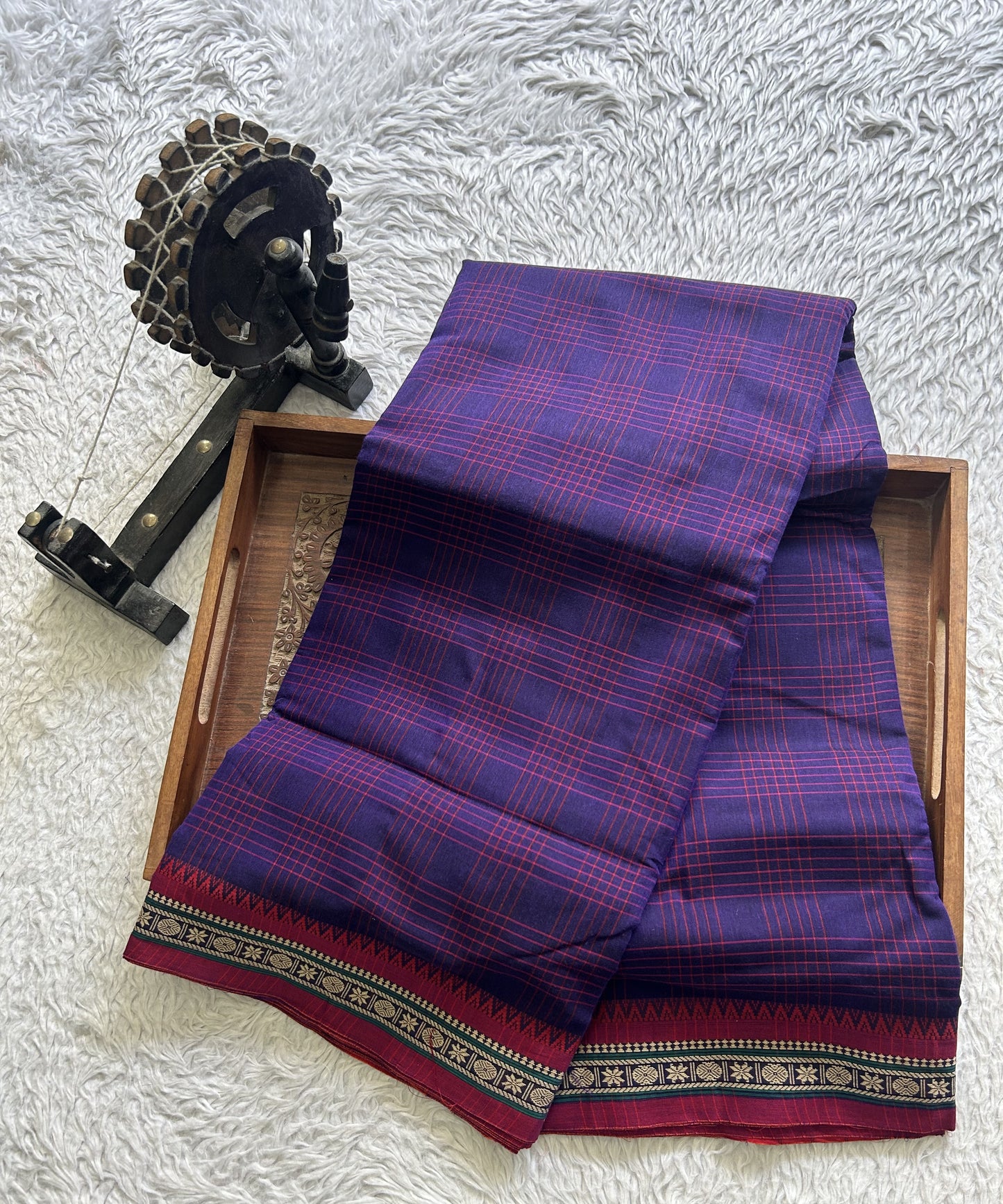 Narayanpet Cotton Checks Saree Purple Colored Complemented with a Thread Border. - Sampradaya Designer Studio