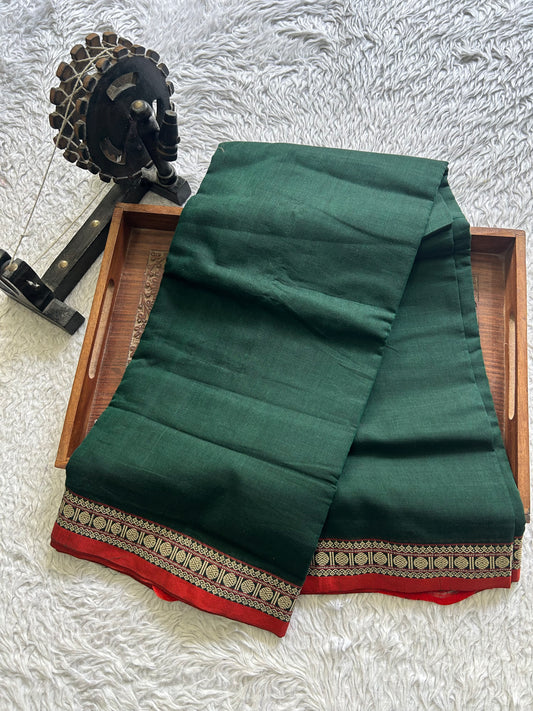 Narayanpet Cotton Saree Sacramento Green Colored Complemented with a Thread Border.
