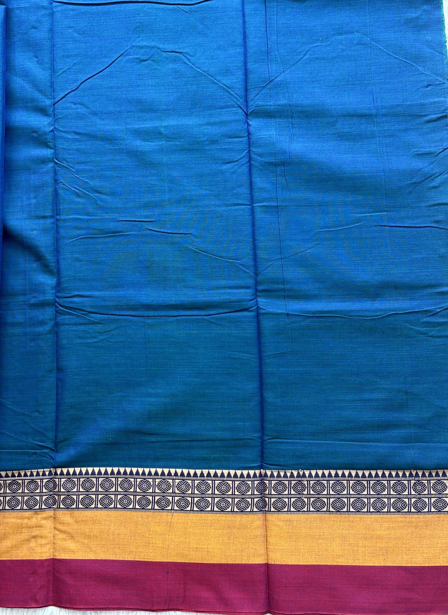 Narayanpet Cotton Saree Ocean Blue Colored Complemented with a Thread Border. - Sampradaya Designer Studio