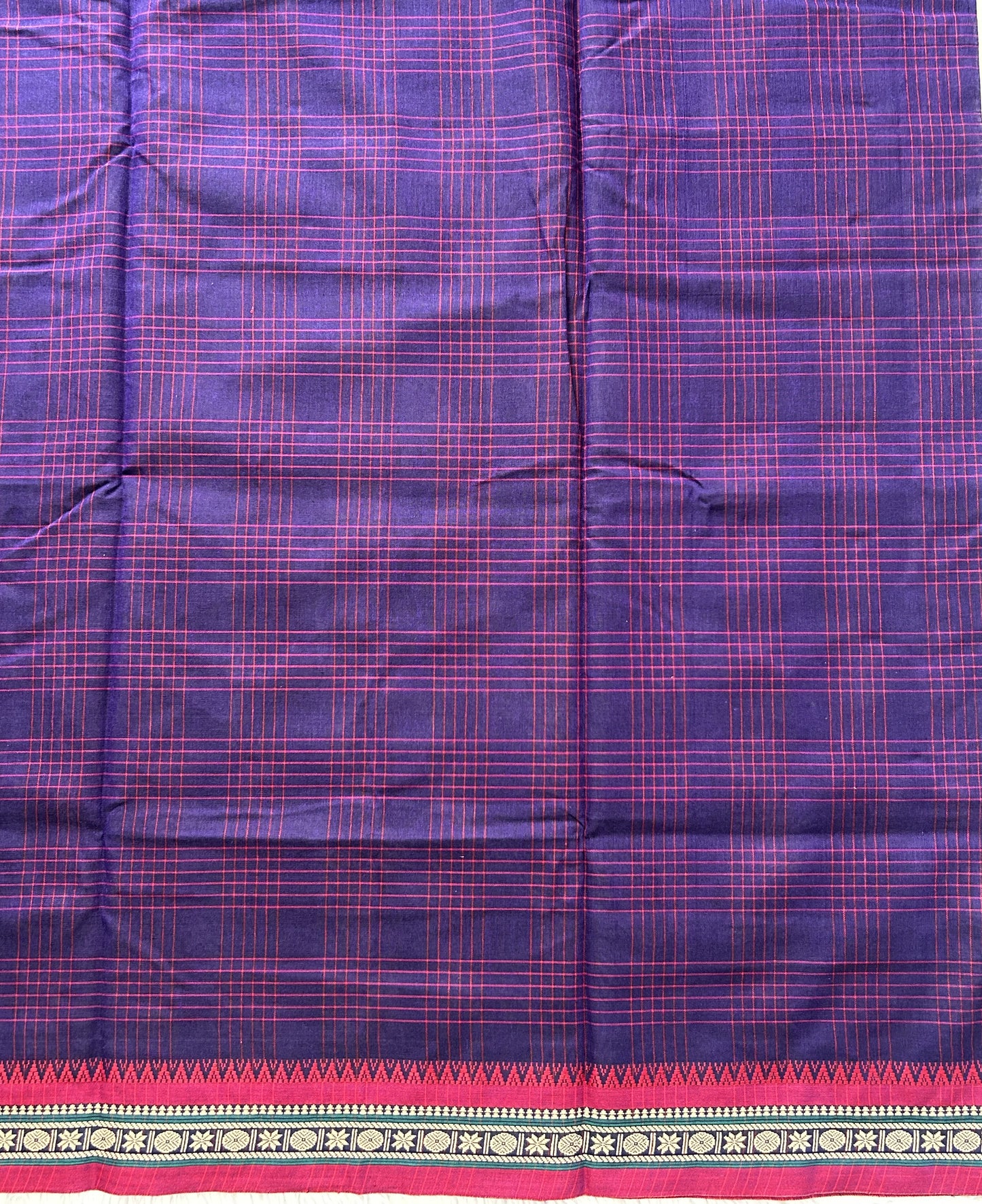 Narayanpet Cotton Checks Saree Purple Colored Complemented with a Thread Border. - Sampradaya Designer Studio