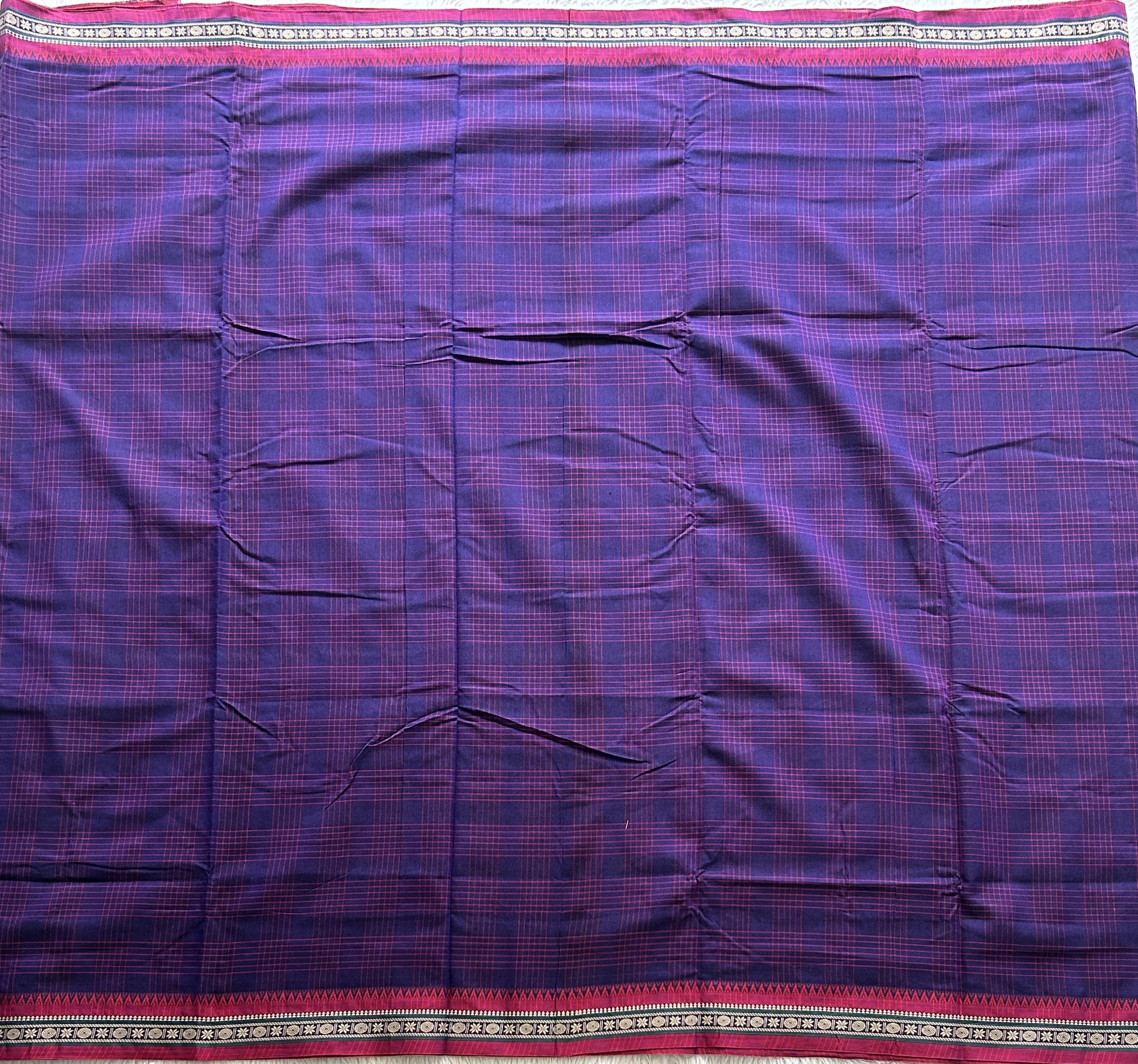 Narayanpet Cotton Checks Saree Purple Colored Complemented with a Thread Border. - Sampradaya Designer Studio