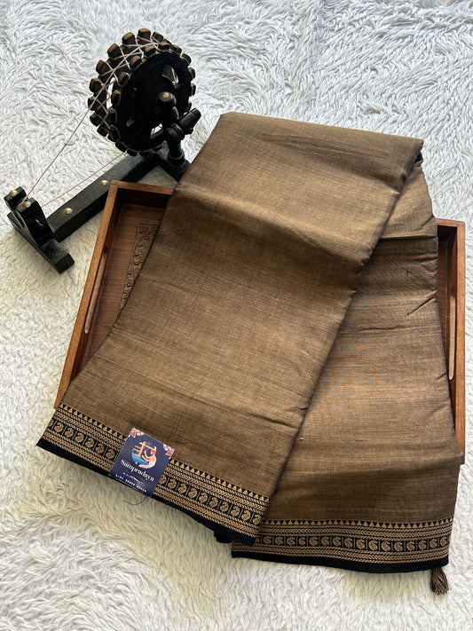 Narayanpet Cotton Saree Stone Colored Complemented with a Thread Border.