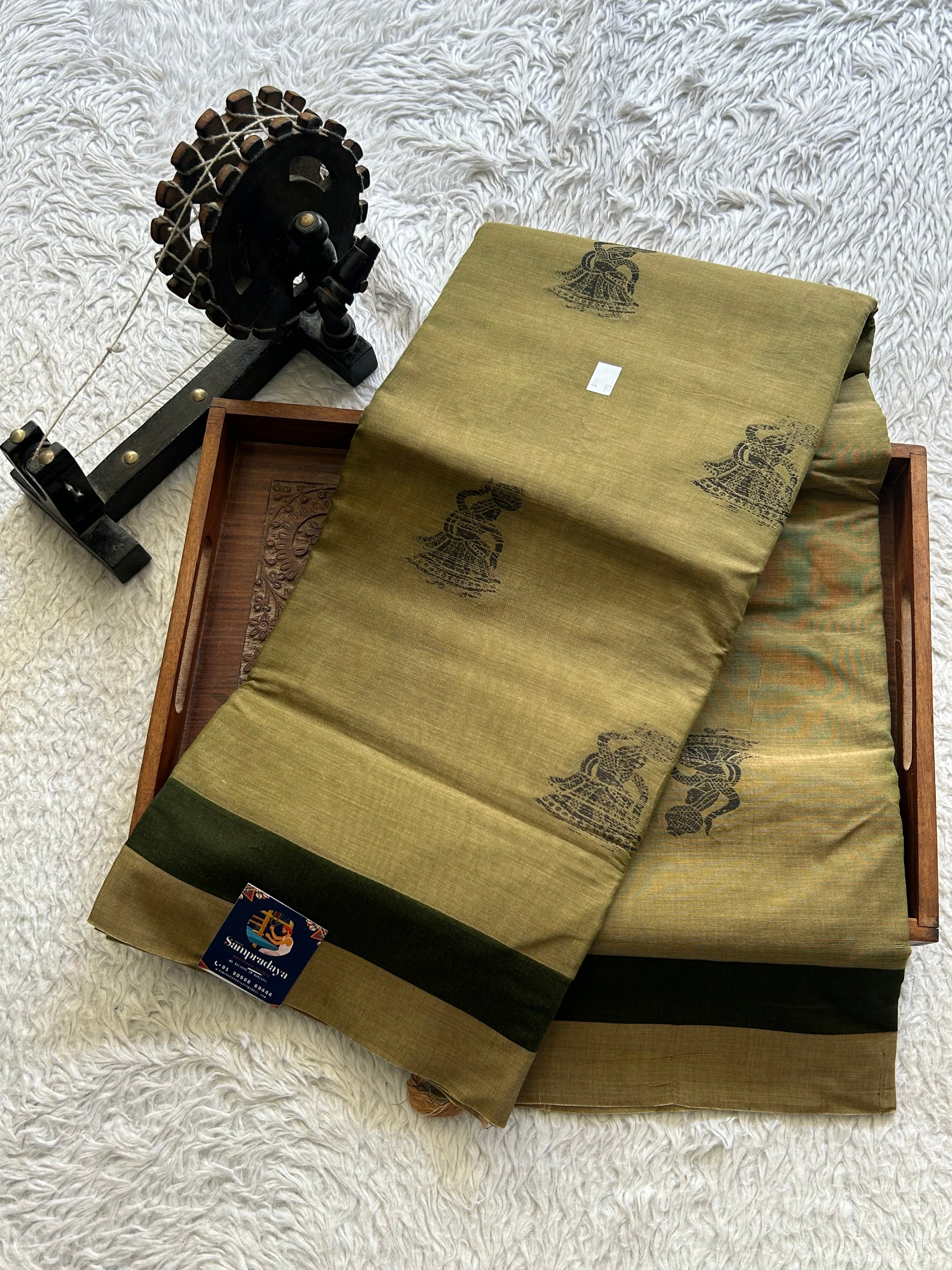 Narayanpet Cotton Saree Pistachio Green Colored Complemented with a Thread Border. - Sampradaya Designer Studio