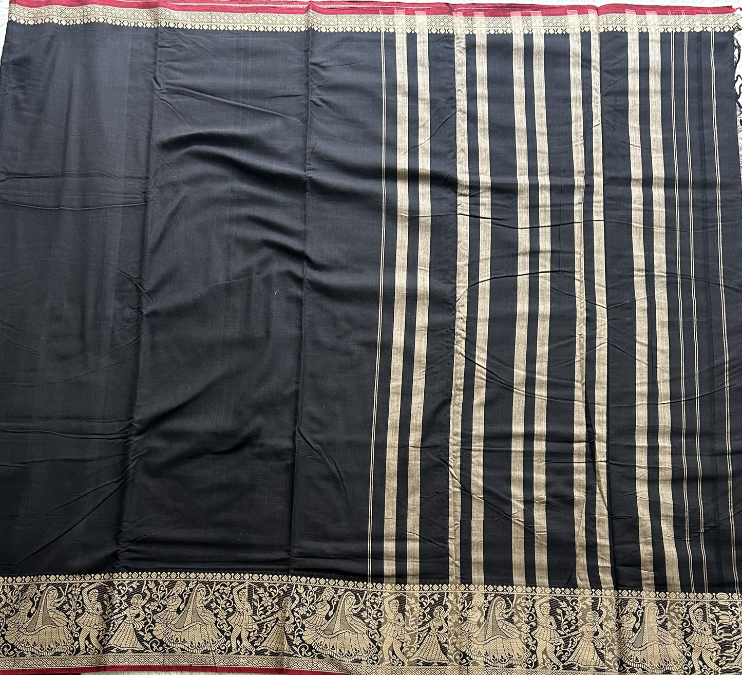 Narayanpet Cotton Saree Oil Black Colored Complemented with a Thread Border. - Sampradaya Designer Studio