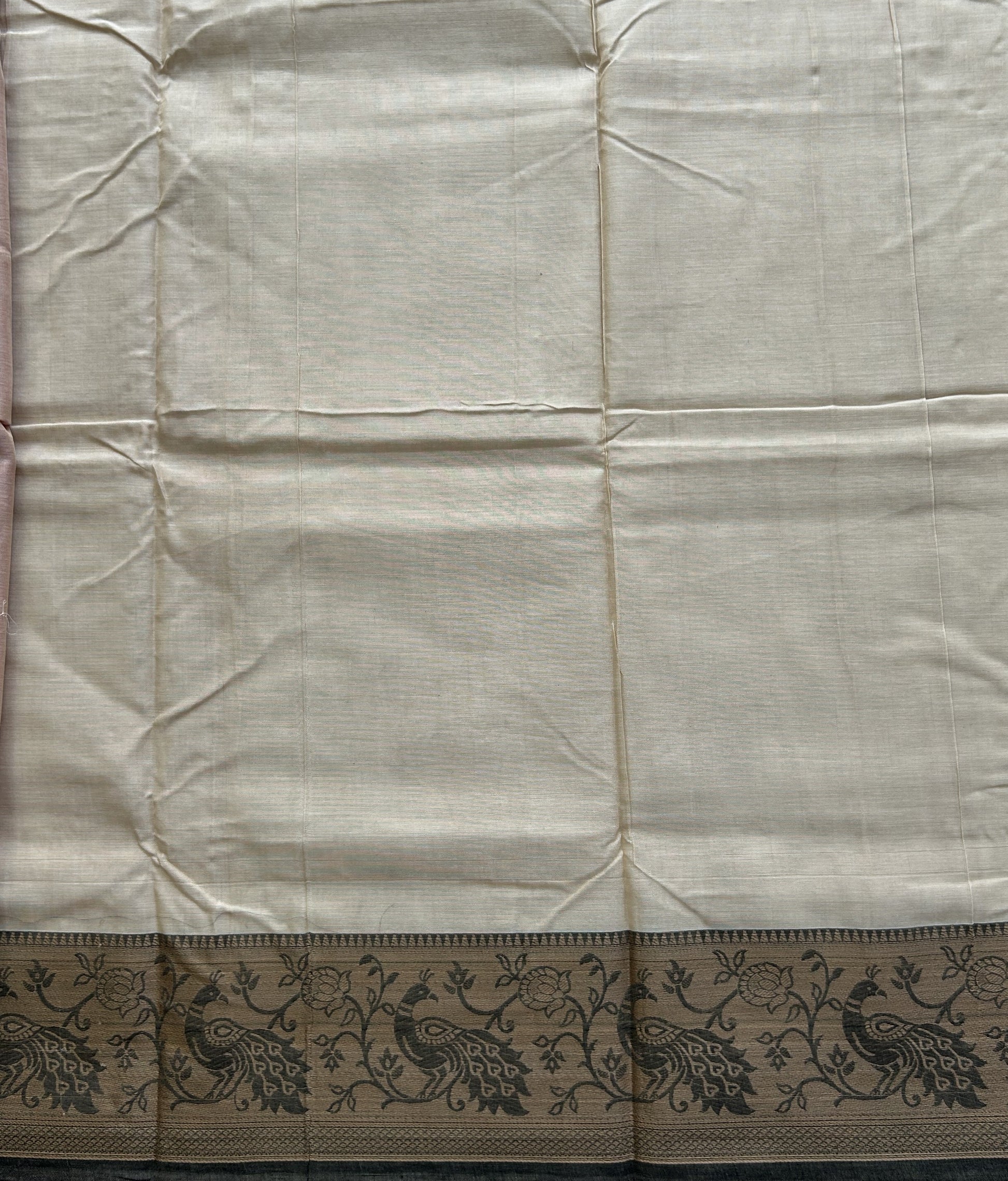 Narayanpet Cotton Saree Light Cream Colored Complemented with a Thread Border. - Sampradaya Designer Studio
